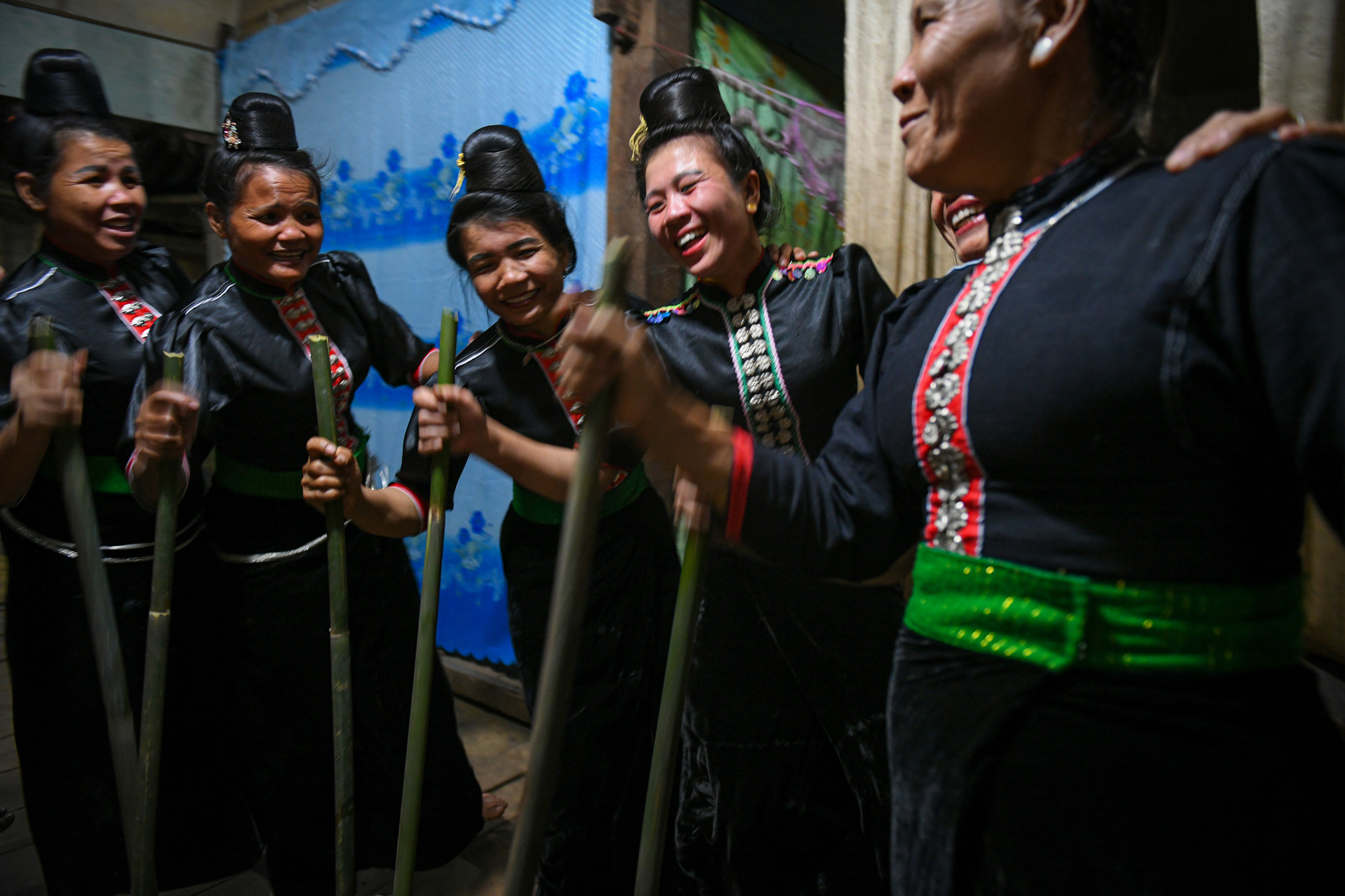 [Ảnh] Ngày Quốc tế Hạnh phúc: Những nụ cười hạnh phúc của các dân tộc Việt Nam ảnh 15