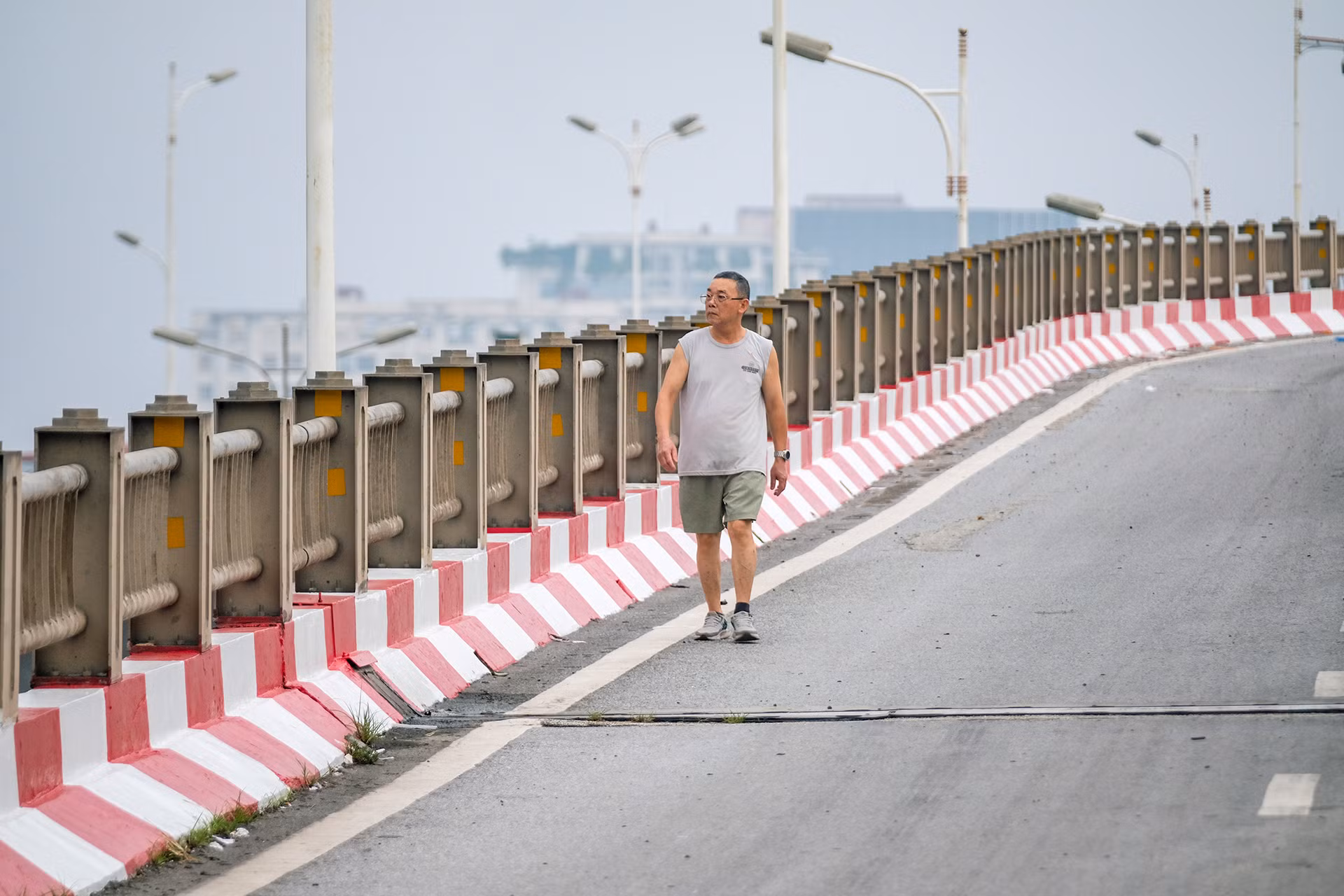 [Ảnh] Ngắm cầu Vĩnh Tuy 2 trước ngày thông xe ảnh 4