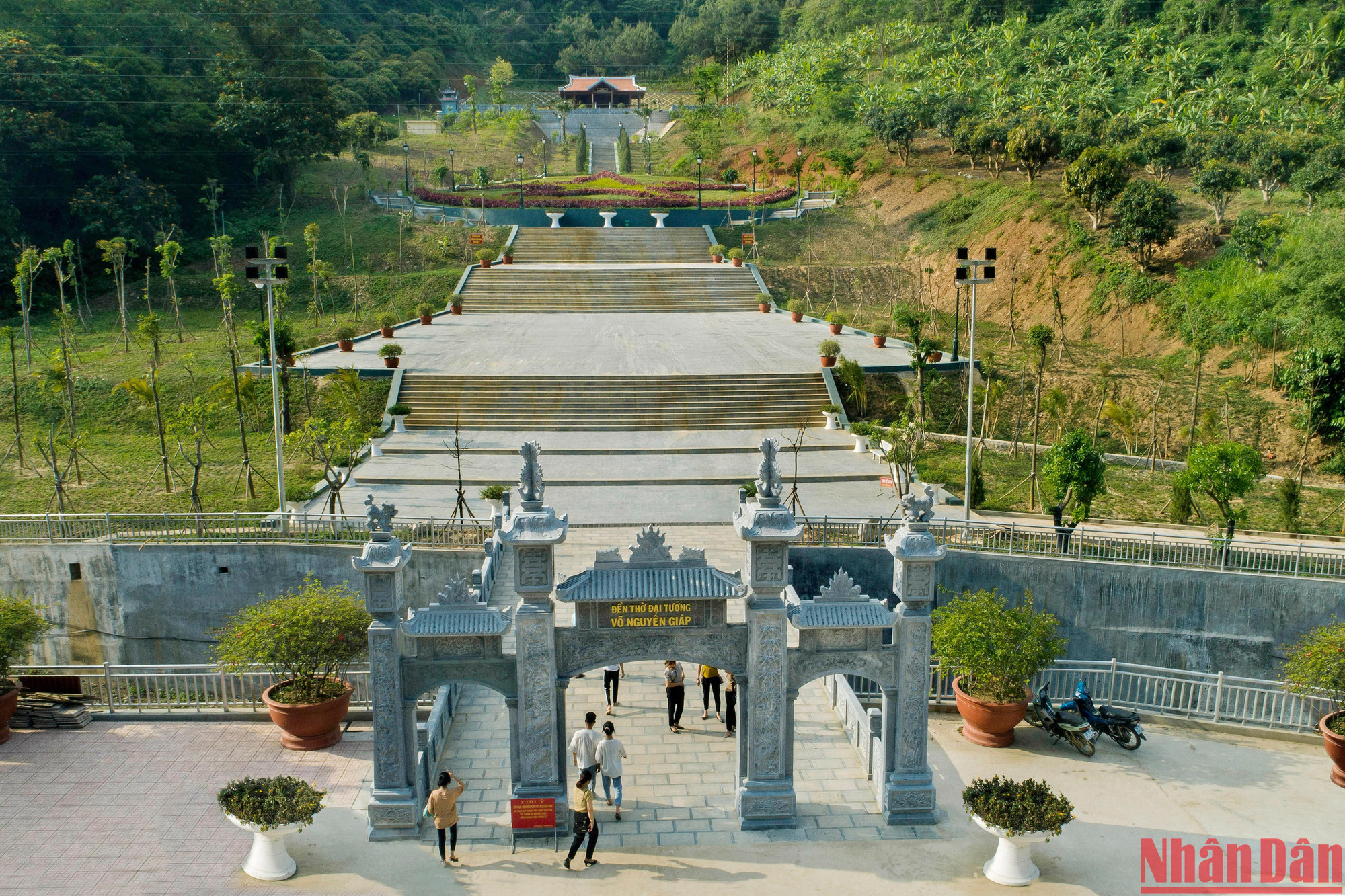 Đền thờ Đại tướng Võ Nguyên Giáp nhìn từ trên cao.