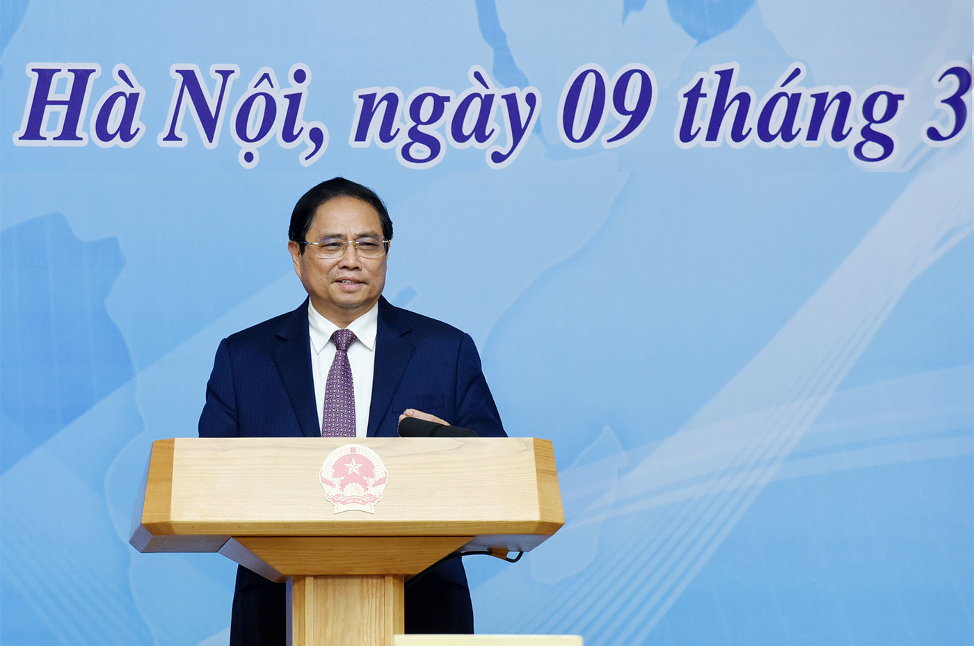 Thủ tướng nhấn mạnh: Hội nghị có ý nghĩa rất quan trọng để quán triệt, triển khai thực hiện Chỉ thị của Ban Bí thư và Chương trình hành động của Chính phủ về ngoại giao kinh tế.