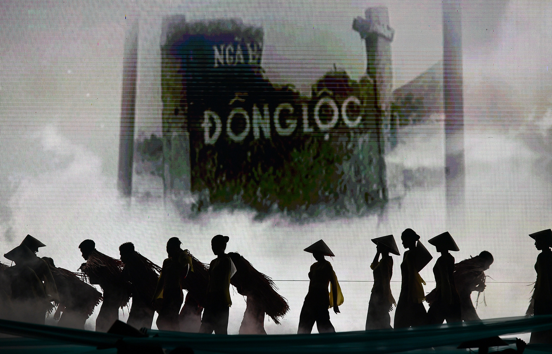 Những hình ảnh ấn tượng tại chương trình nghệ thuật "Cõi thiêng Đồng Lộc - Nối mạch nghìn năm".