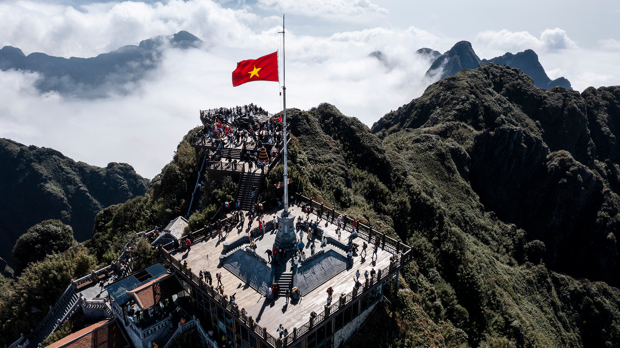 [Ảnh] Lên "Nóc nhà Đông Dương" ngắm biển mây dịp Tết Dương lịch ảnh 20