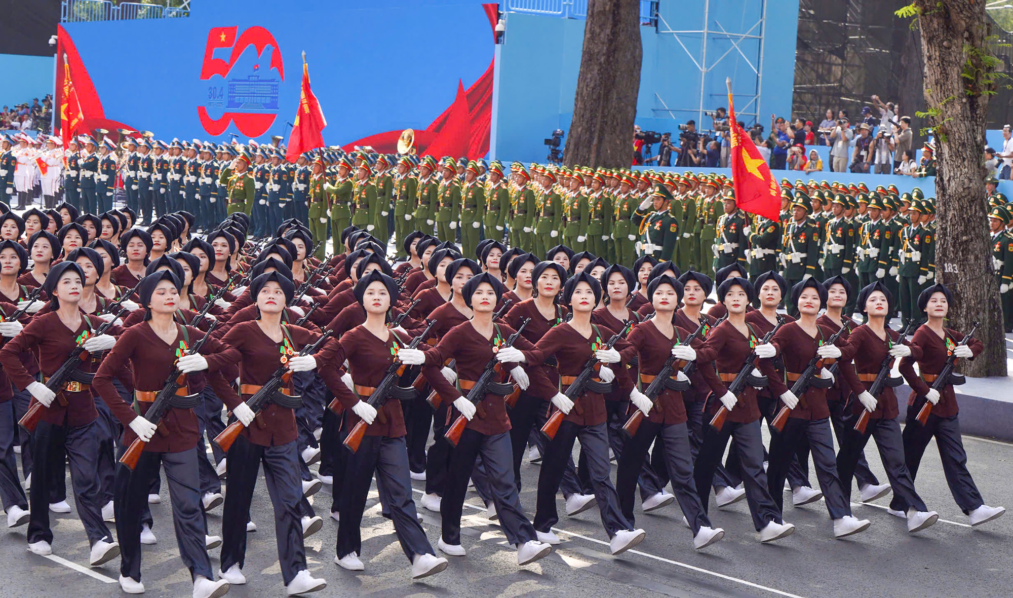 Khối nữ Du kích miền nam.