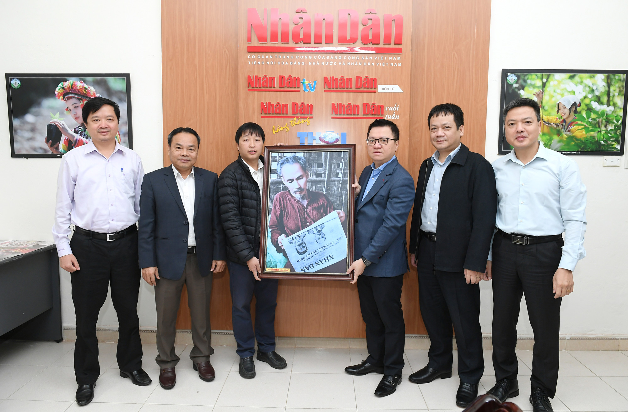 [Ảnh] Đoàn công tác Báo Nhân Dân làm việc với Tỉnh ủy Lai Châu ảnh 10