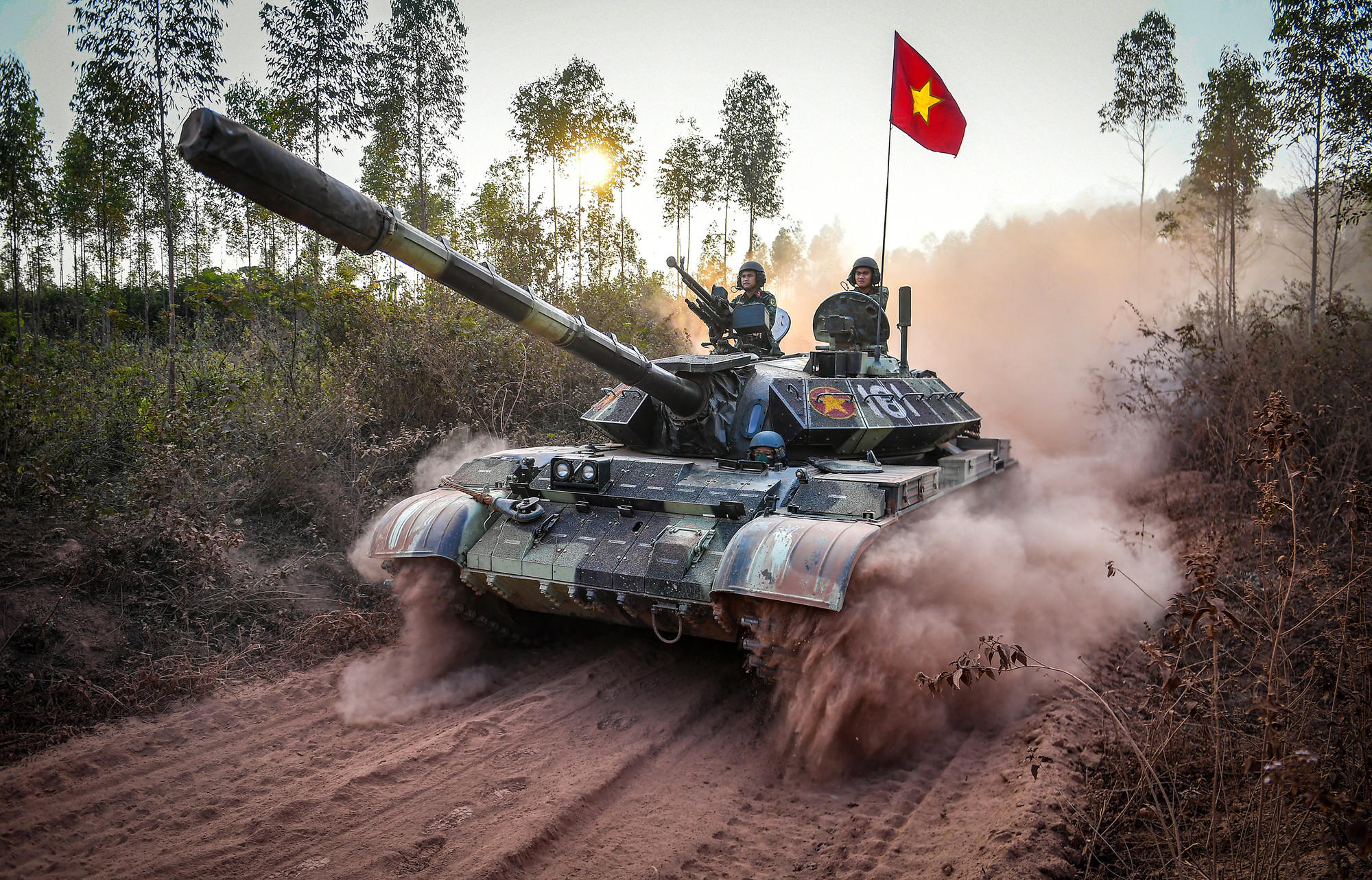 [Ảnh] Cận cảnh dàn xe tăng T-54/55 cải tiến của lực lượng Tăng-thiết giáp ảnh 1