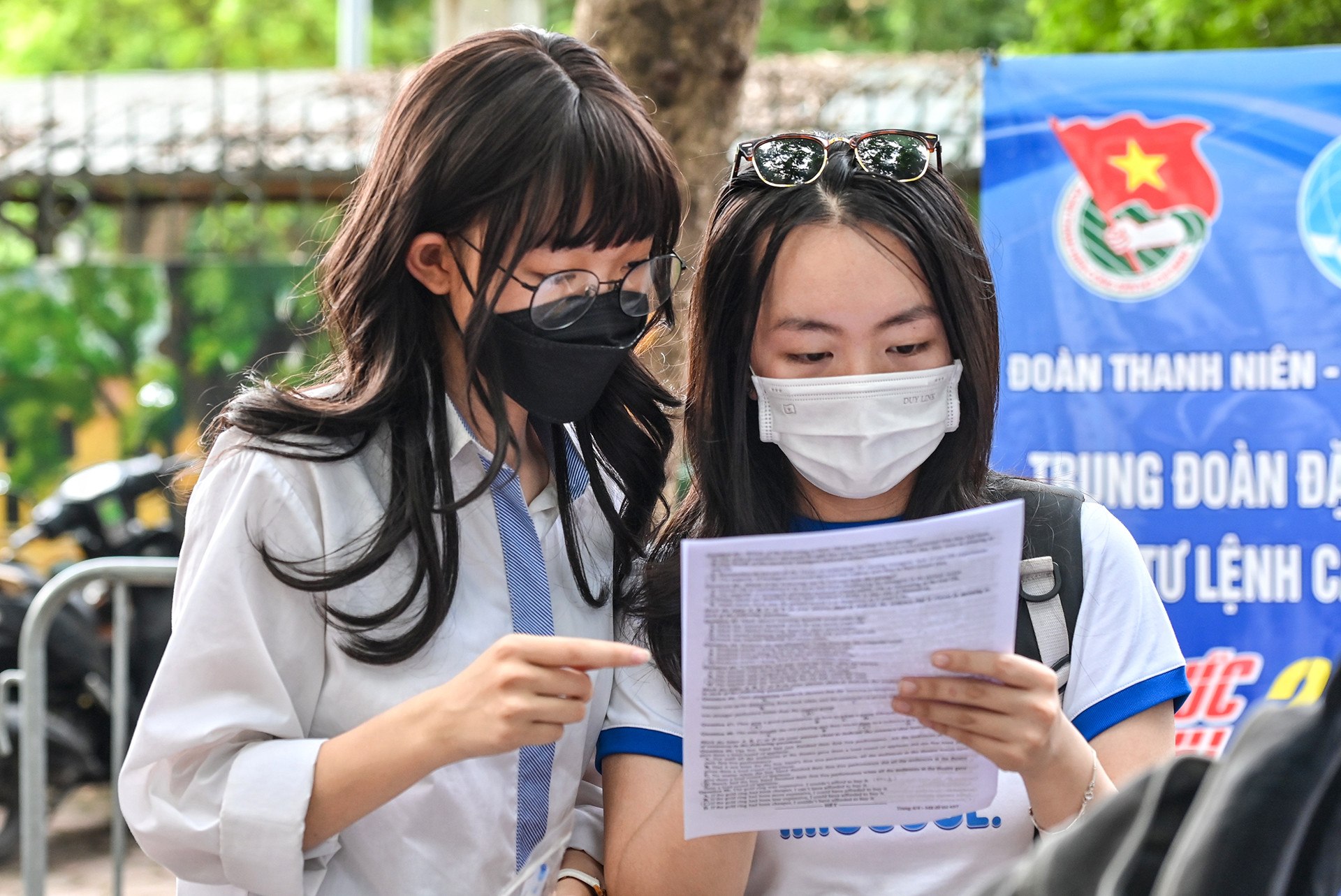 [Ảnh] Nhìn lại những khoảnh khắc đẹp của kỳ thi tốt nghiệp Trung học phổ thông 2023 ảnh 17