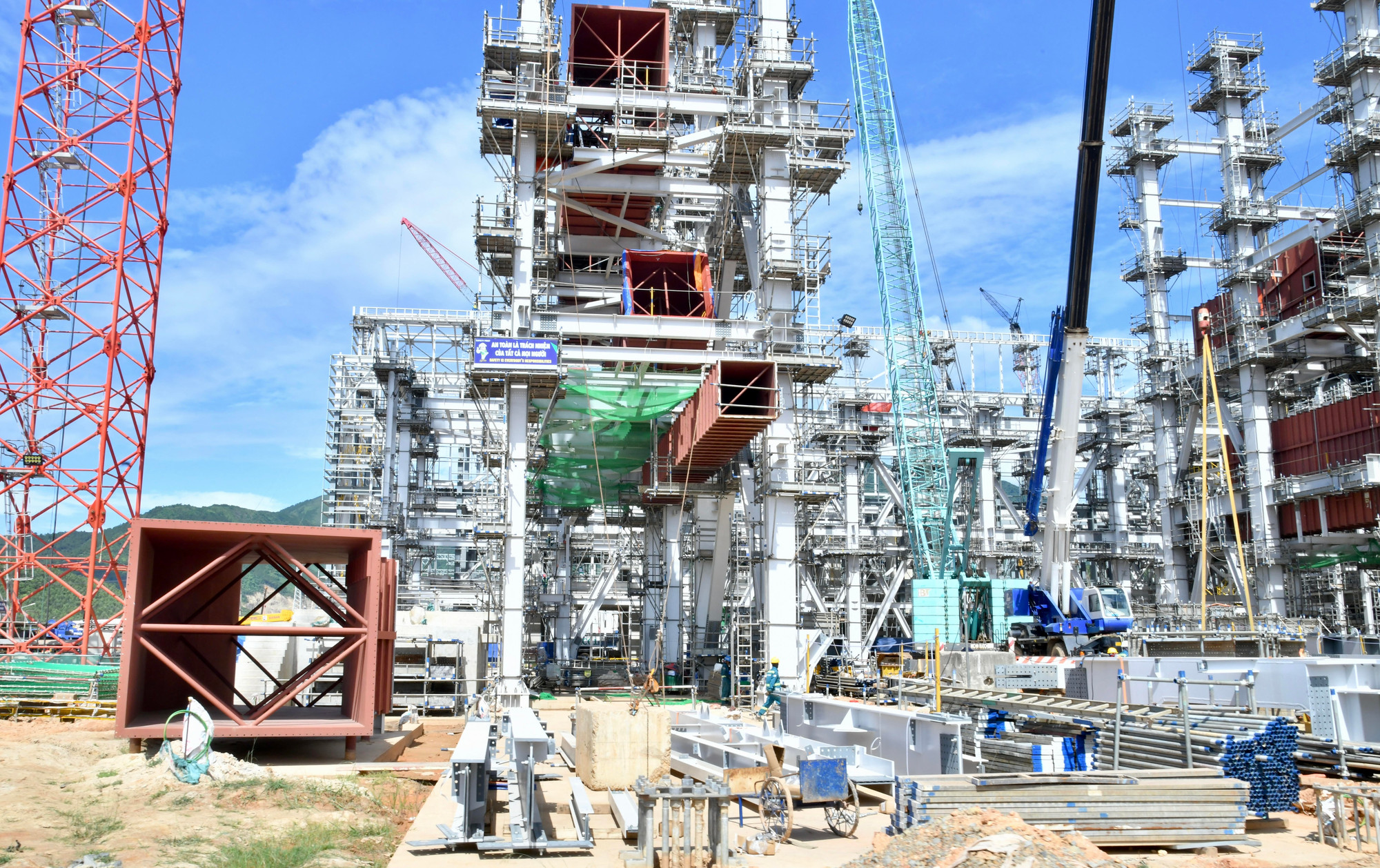 Công trường xây dựng Nhà máy Nhiệt điện Quảng Trạch I.