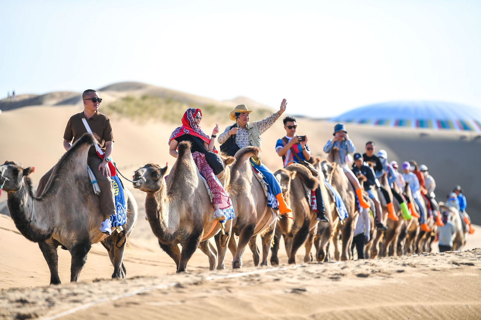 [Ảnh] Sa mạc Vọng Âm-Vẻ đẹp huyền bí nơi vùng đất Nội Mông ảnh 11