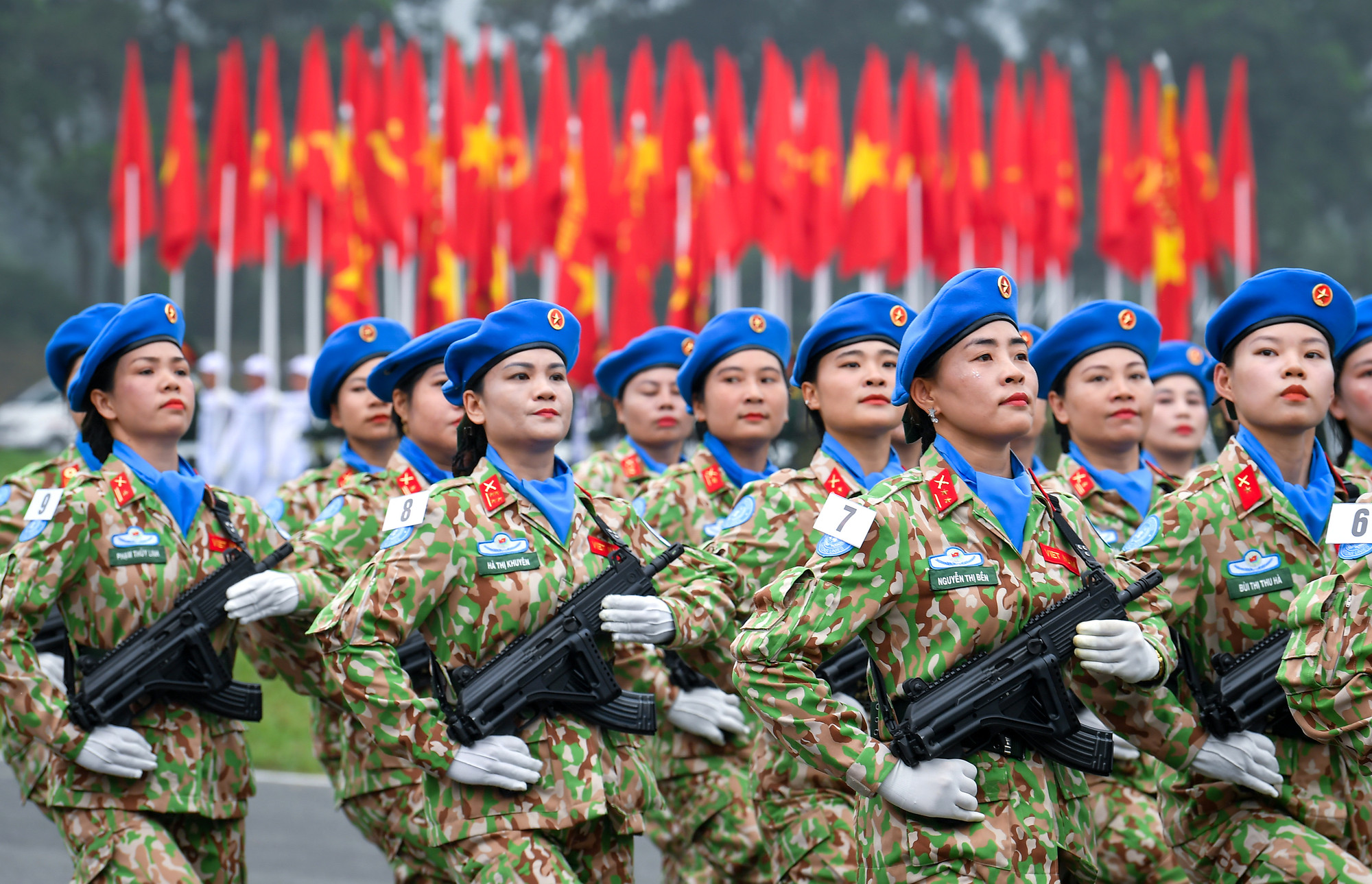 [Ảnh] Hợp luyện diễu binh, diễu hành kỷ niệm 70 năm Chiến thắng Điện Biên Phủ ảnh 8