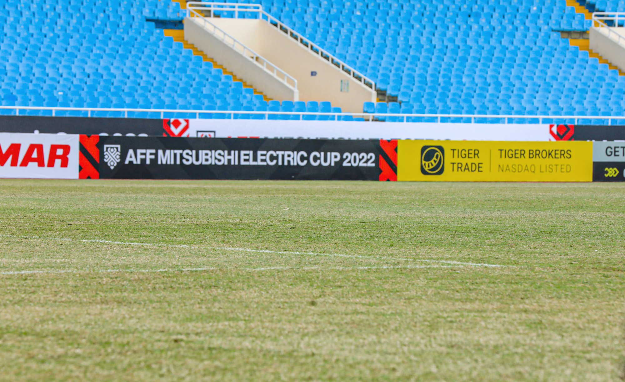 Chất lượng mặt cỏ tại Mỹ Đình trong những trận đấu gần đây của ĐT Việt Nam tại AFF Cup 2022 là vấn đề đang được quan tâm và cần được xử lý kịp thời.