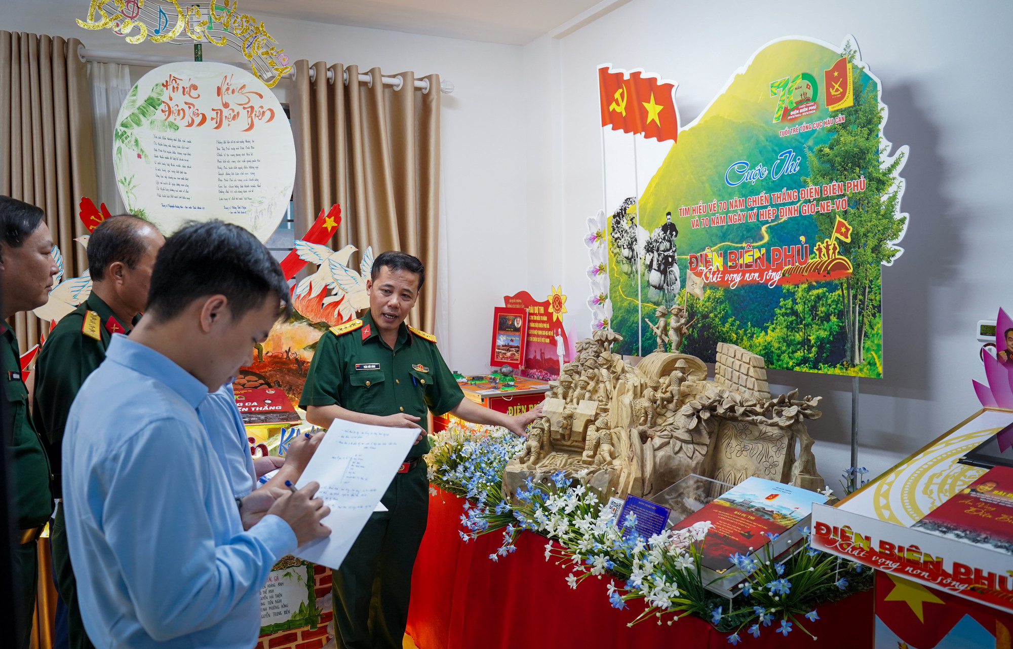 [Ảnh] Những bài dự thi ấn tượng về Chiến thắng Điện Biên Phủ ảnh 1