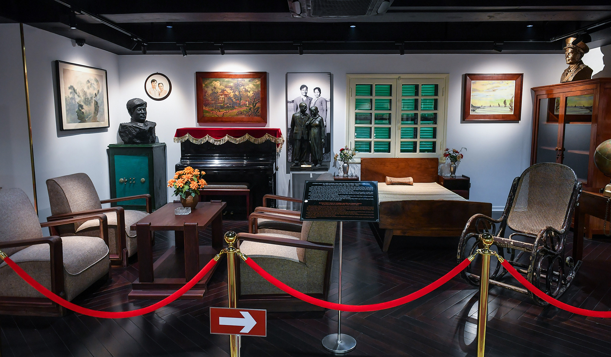 Tòa nhà Bảo tàng được xây dựng từ tháng 10/2021 đến tháng 6/2022, với thiết kế kiến trúc lấy theo nguyên mẫu ngôi nhà số 34 Lý Nam Đế, nơi Đại tướng và gia đình từng sinh sống, dựa trên ký ức và những kỷ niệm sâu sắc của các thành viên gia đình từ năm 1958 đến 1986. Bên trong Bảo tàng vẫn còn trưng bày nhiều hiện vật cũ mà Đại tướng đã sử dụng.