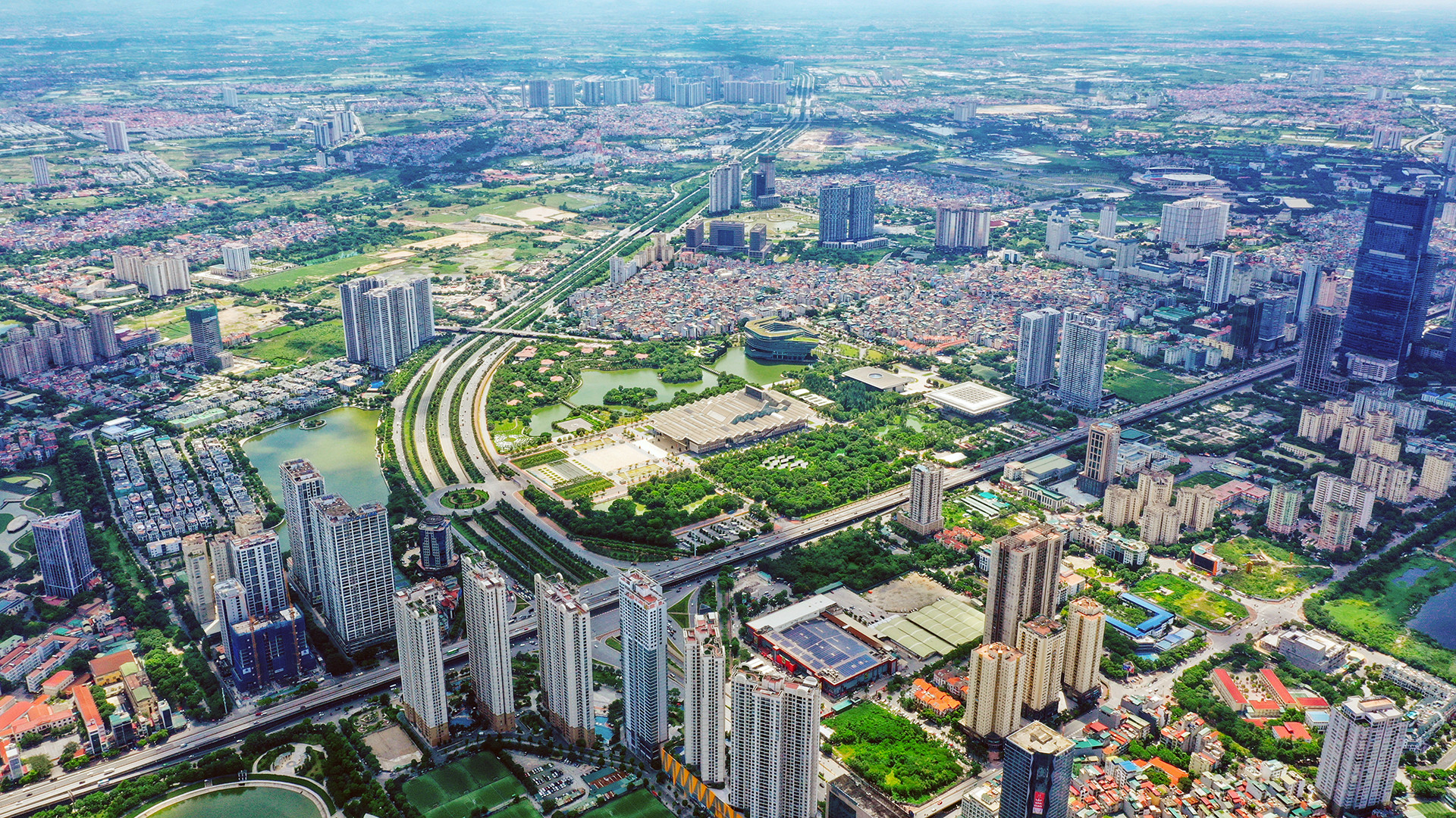 [Ảnh] Những công trình nổi bật của Hà Nội sau 15 năm mở rộng địa giới hành chính ảnh 1