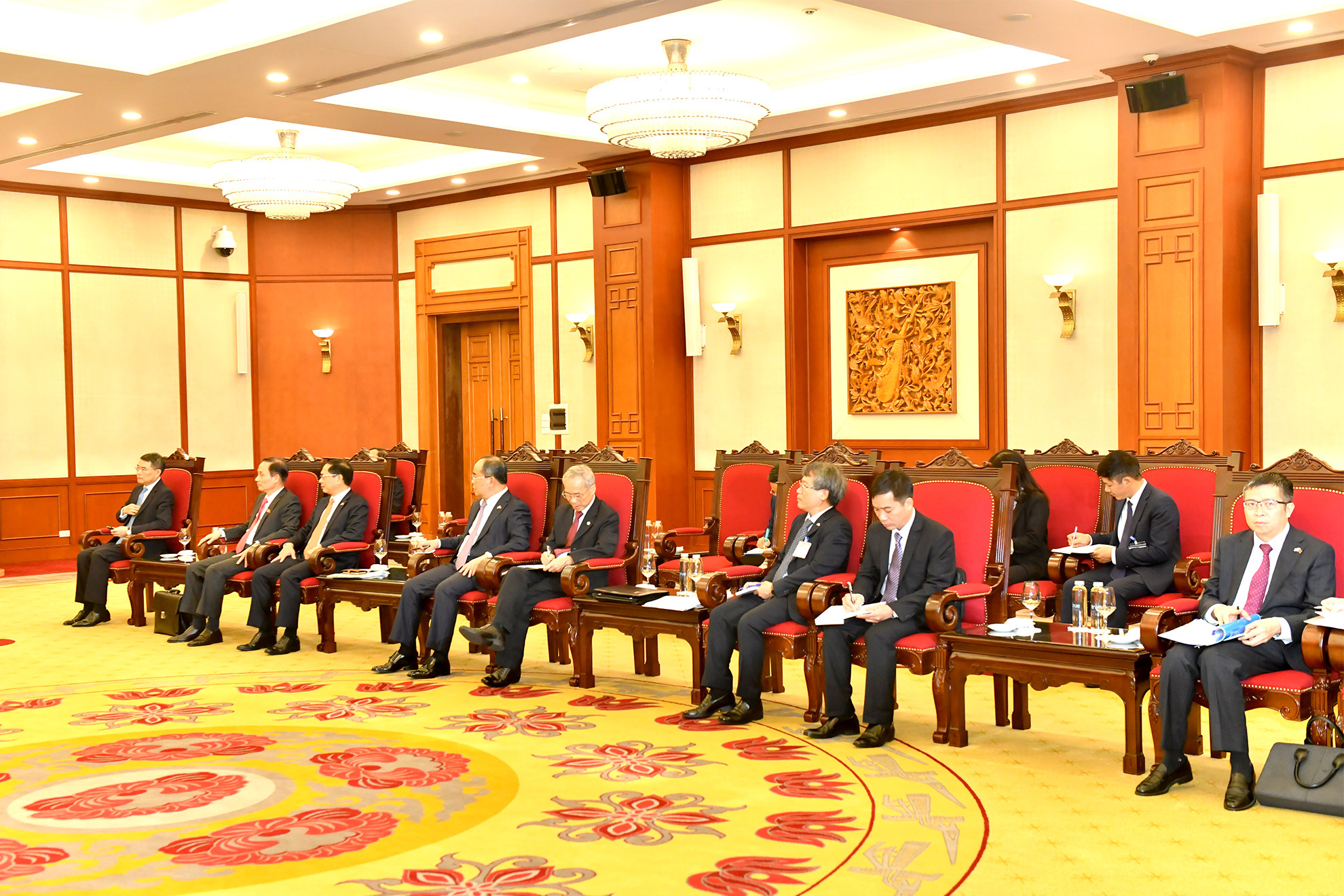 Đoàn đại biểu Việt Nam tại buổi tiếp.