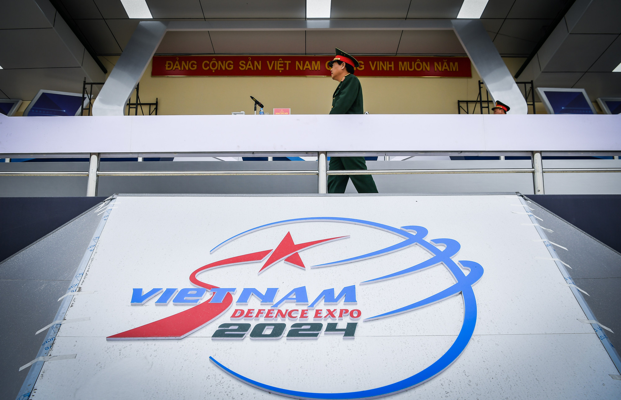 [Ảnh] Đặc công, máy bay, quân khuyển luyện tập cho sự kiện Triển lãm Quốc phòng quốc tế 2024 ảnh 21