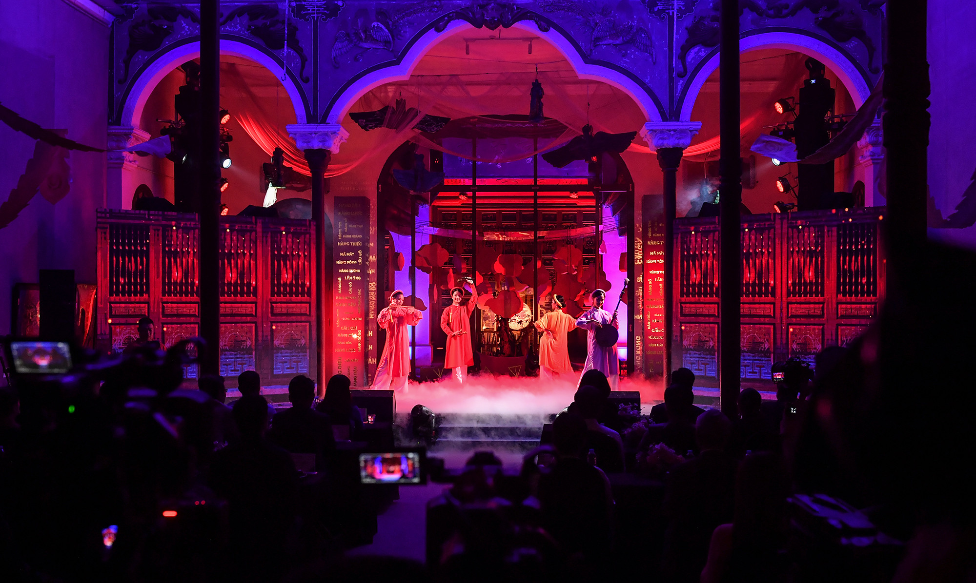 Lễ ra mắt sản phẩm du lịch đêm Hà Nội nhằm tôn vinh, bảo tồn di sản văn hóa của Hà Nội, mang đến cho du khách, người dân Thủ đô một trải nghiệm độc đáo, mới mẻ thông qua sự kết hợp giữa công nghệ hiện đại với không gian văn hóa, lịch sử của Hà Nội trong đêm.