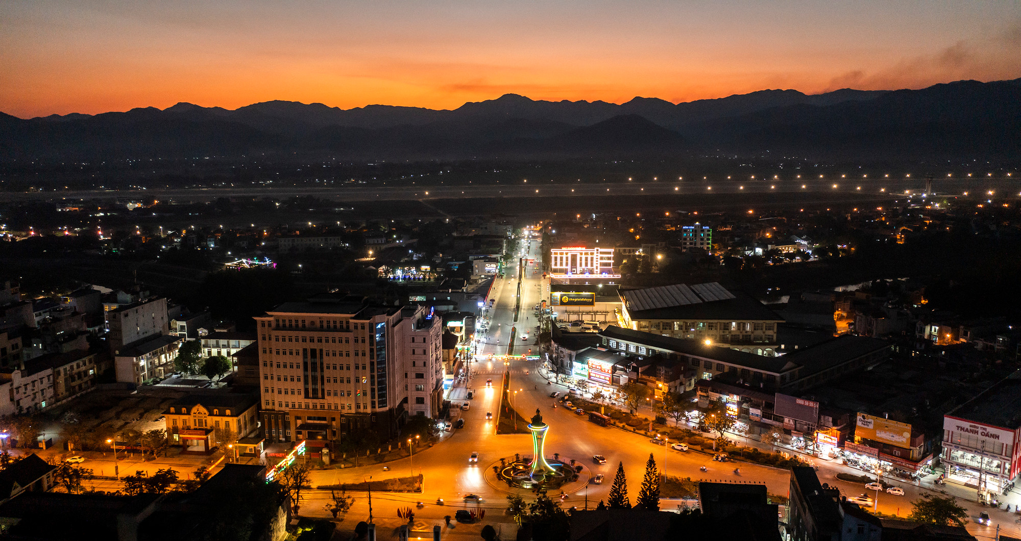 [Ảnh] Thành phố Điện Biên Phủ sau 70 năm chiến thắng lịch sử ảnh 19