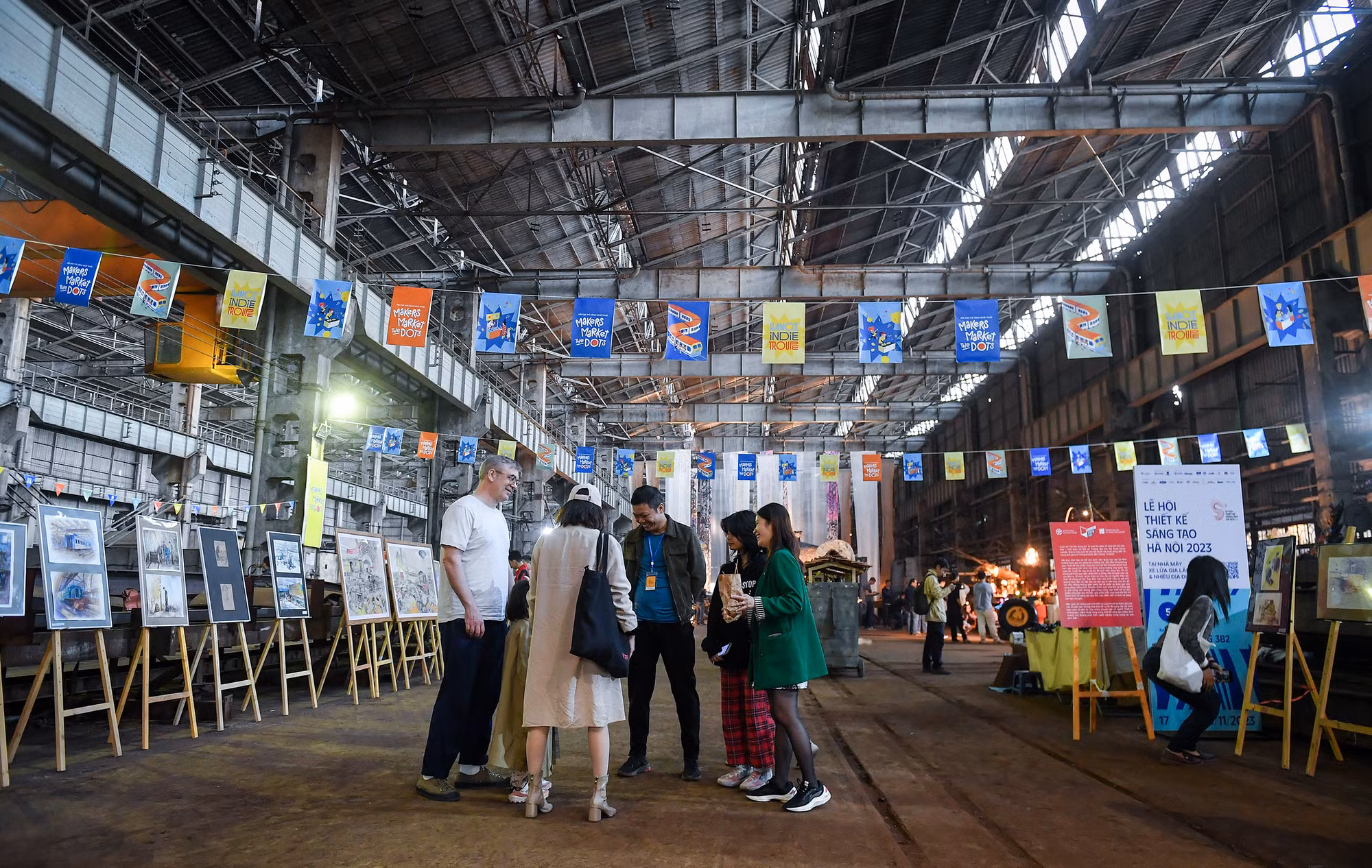 [Ảnh] Khám phá "không gian nghệ thuật" tại Nhà máy Xe lửa Gia Lâm ảnh 12