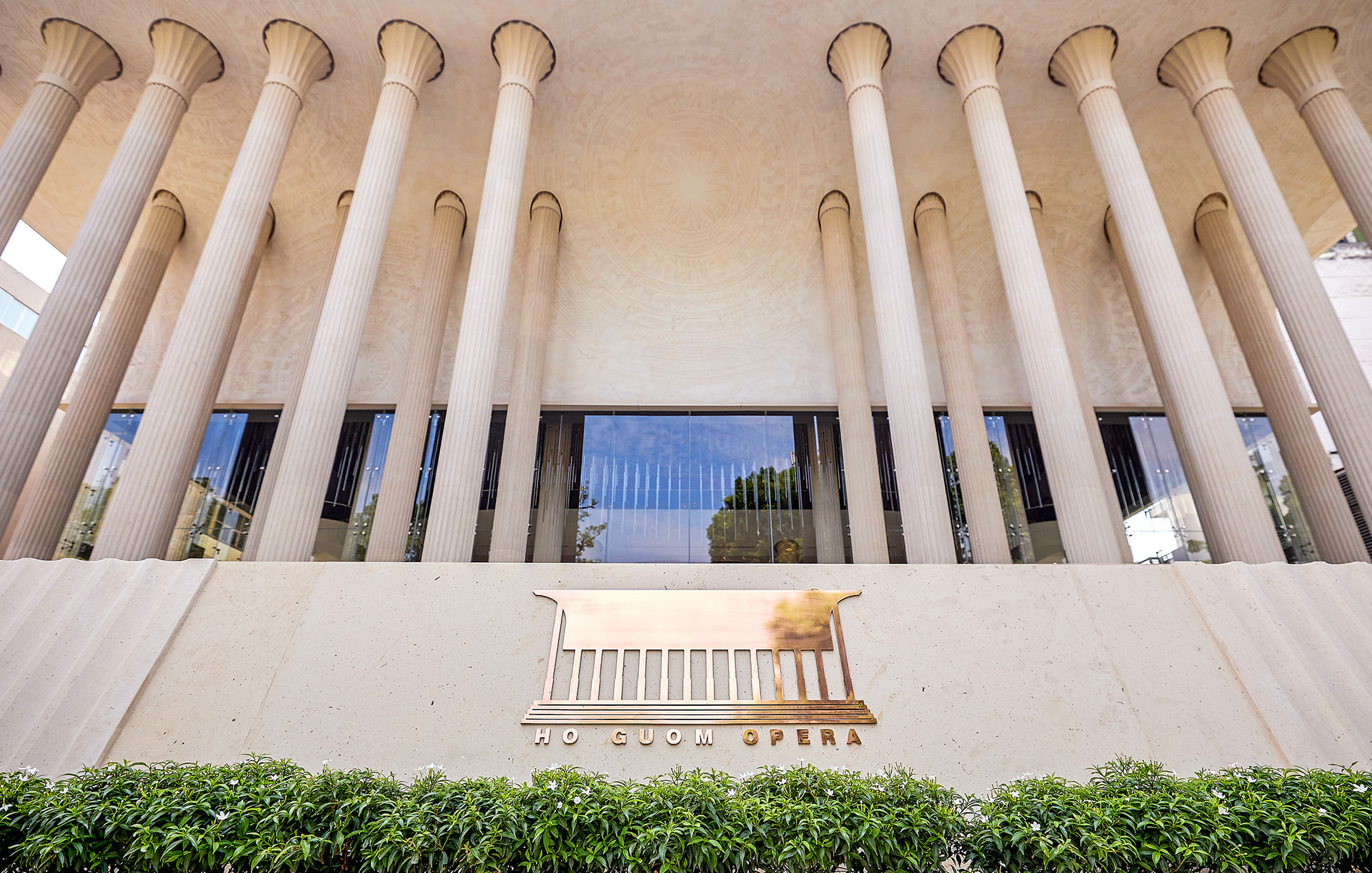 Nhà hát Hồ Gươm được xây dựng trên khu đất hơn 5.000m2.