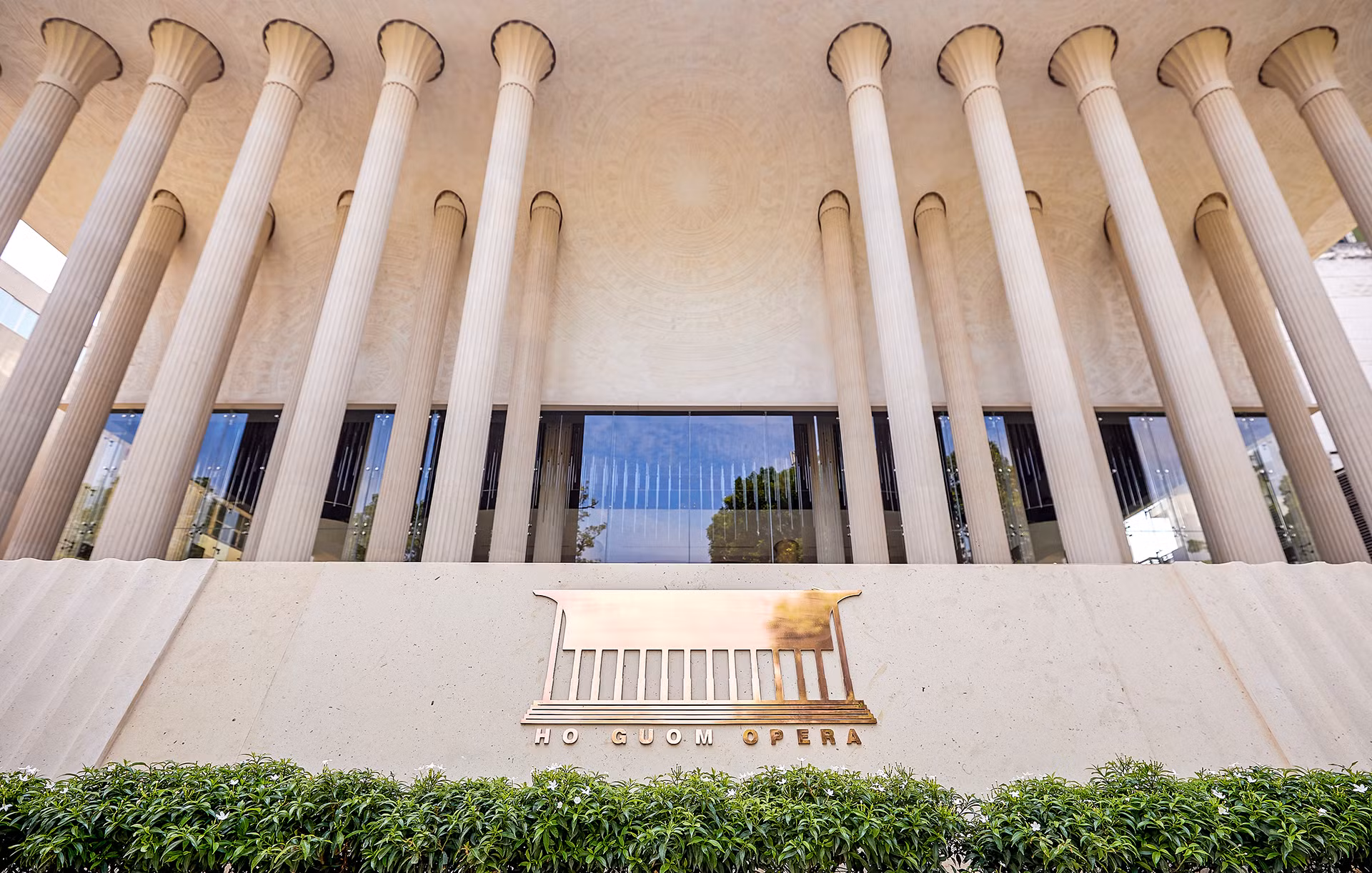 Nhà hát Hồ Gươm được xây dựng trên khu đất hơn 5.000m2.