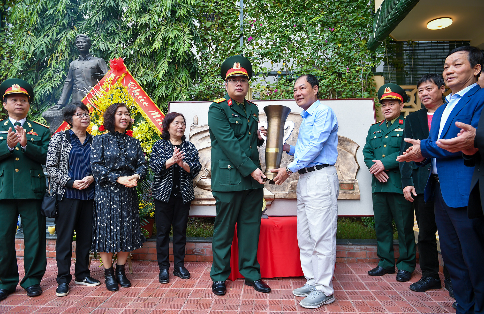 Nhân kỷ niệm 110 năm ngày sinh Đại tướng Nguyễn Chí Thanh, những hiện vật đặc biệt cũng được tiếp tục trao tặng cho Bảo tàng.