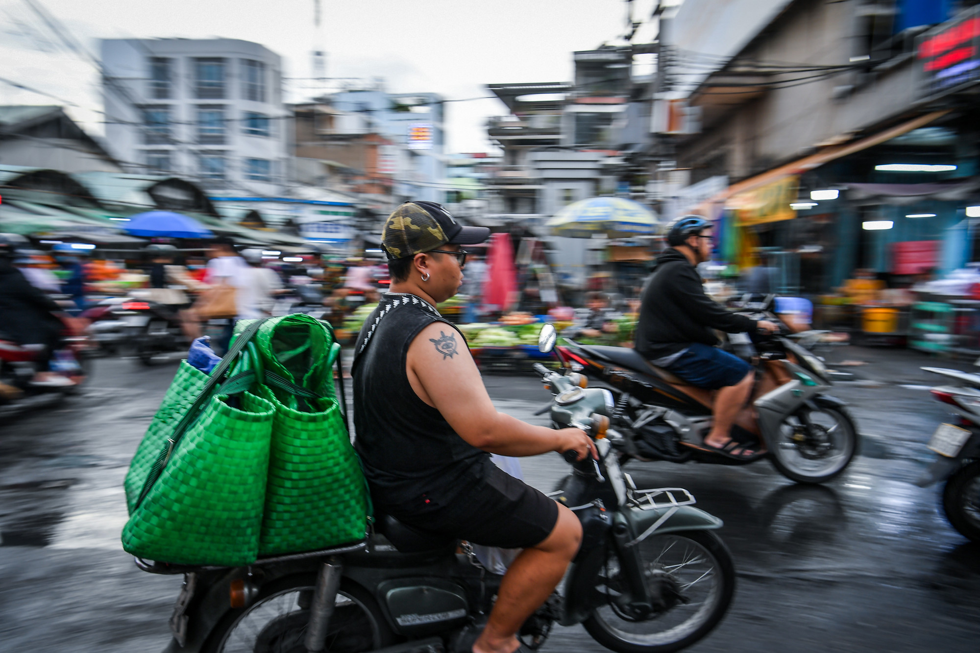 Hình ảnh nhộn nhịp, đời thường tại các khu chợ dân sinh