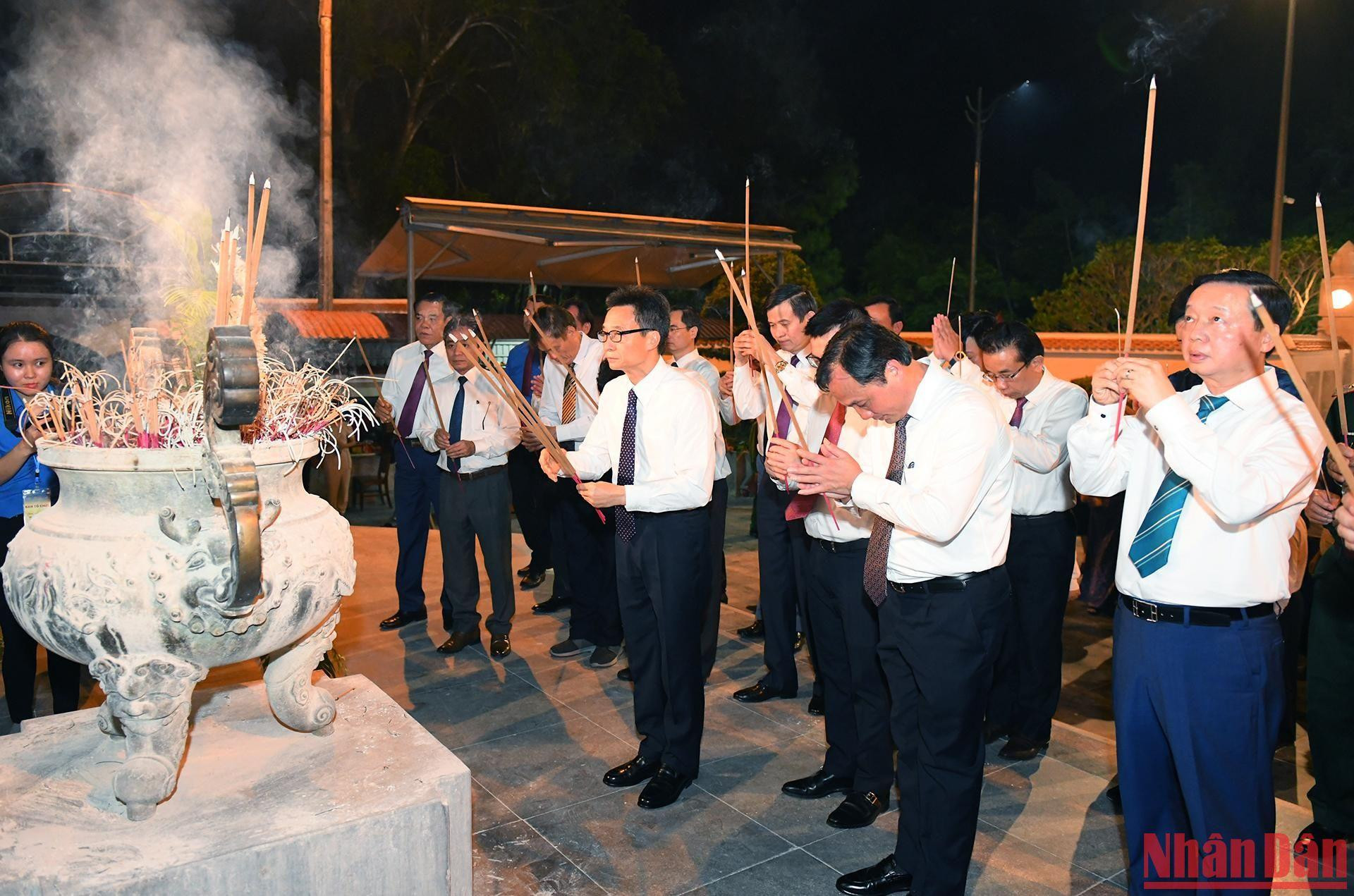 Lãnh đạo Đảng, Nhà nước dâng hương tri ân các Anh hùng, liệt sĩ tại Ngã ba Đồng Lộc ảnh 5