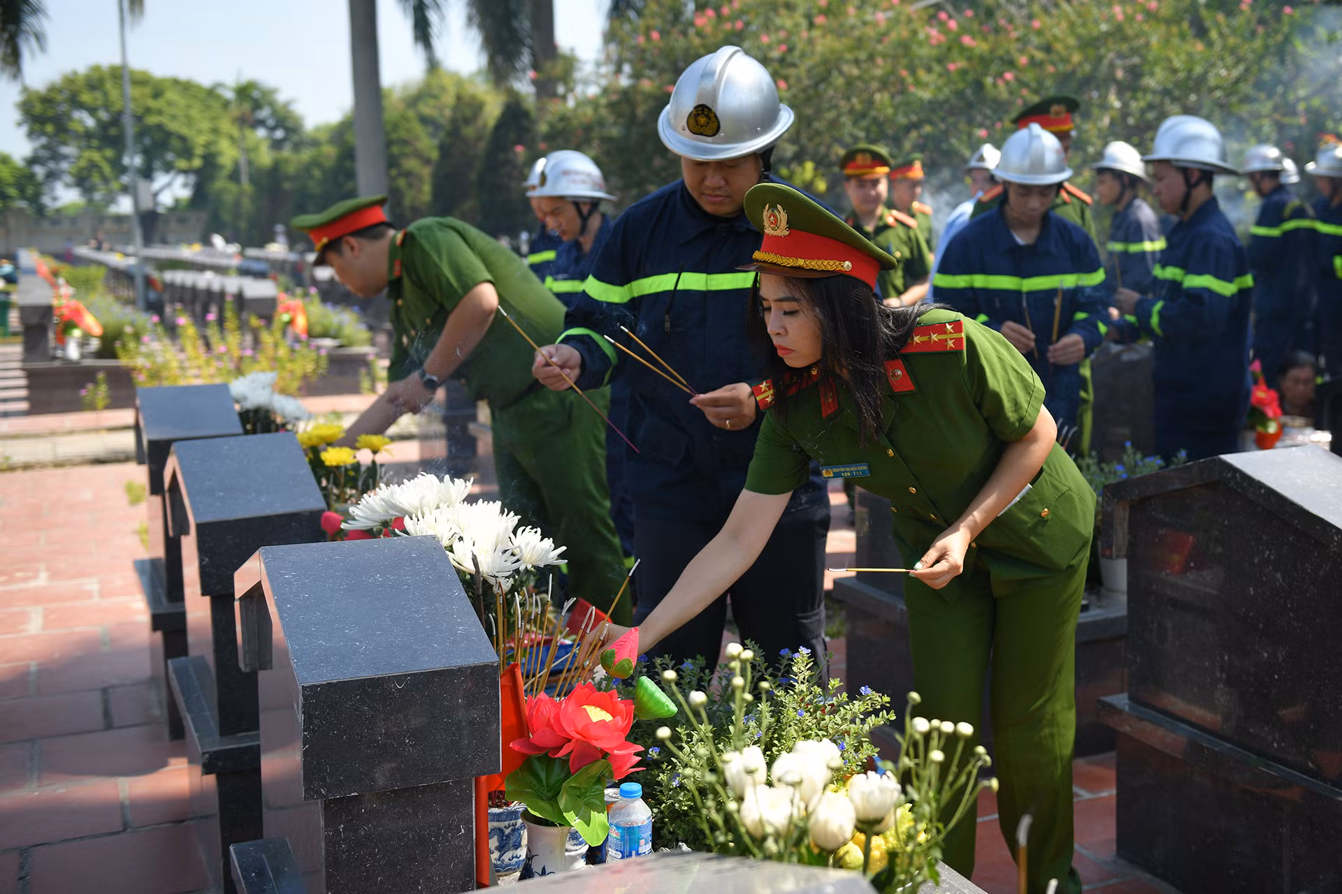 Được biết đây là hoạt động thường xuyên của đội Phòng cháy, chữa cháy và Cứu nạn, cứu hộ, Công an quận Bắc Từ Liêm nhằm lan tỏa những giá trị truyền thống tốt đẹp.