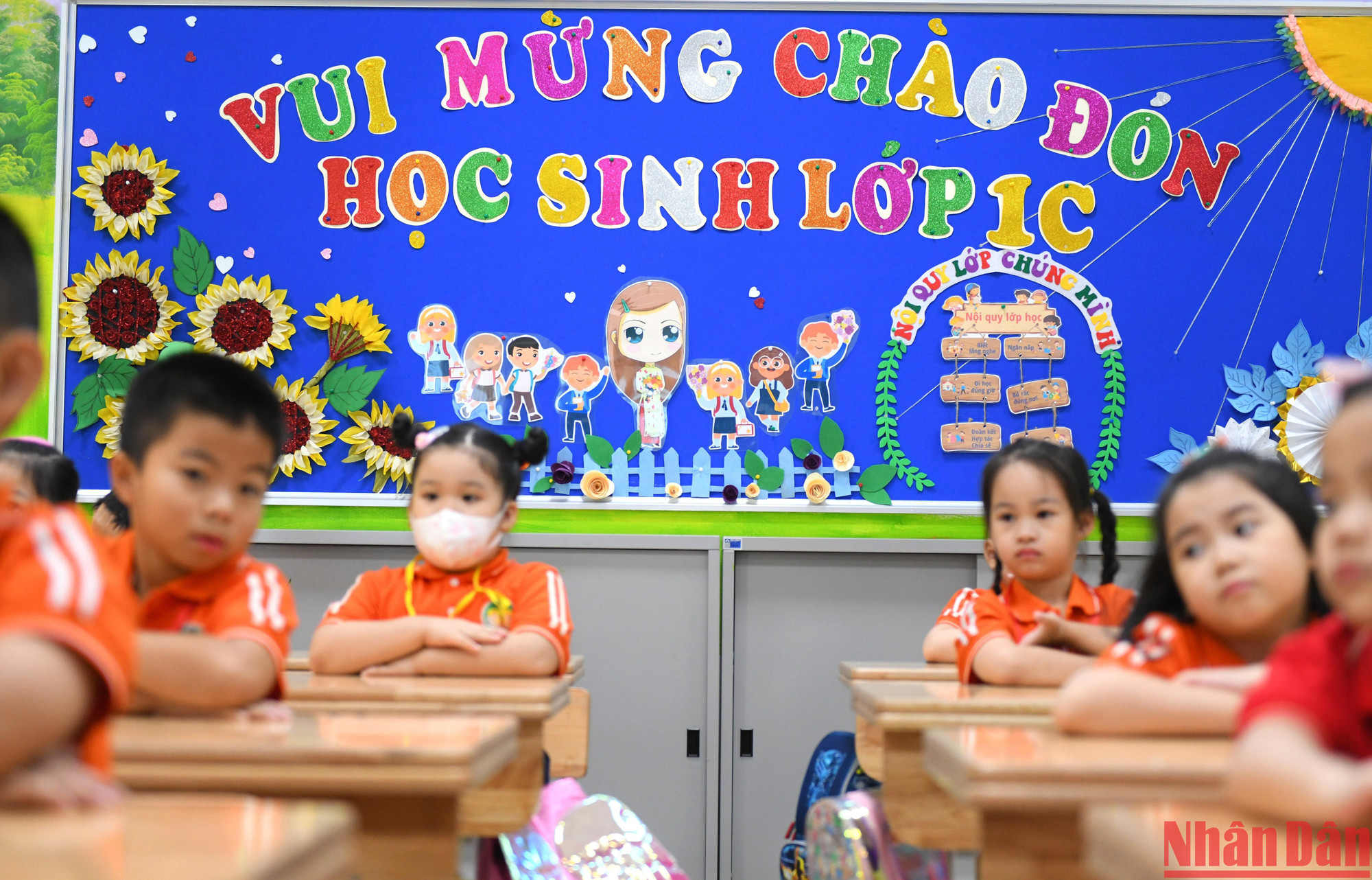 Chào đón các bạn học sinh lớp 1 nha!