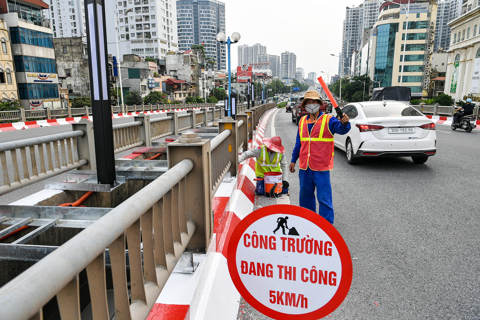 [Ảnh] Ngắm cầu Vĩnh Tuy 2 trước ngày thông xe ảnh 10