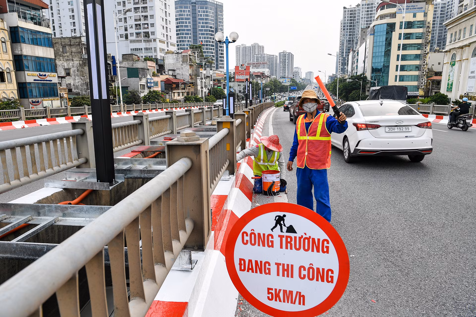 [Ảnh] Ngắm cầu Vĩnh Tuy 2 trước ngày thông xe ảnh 10