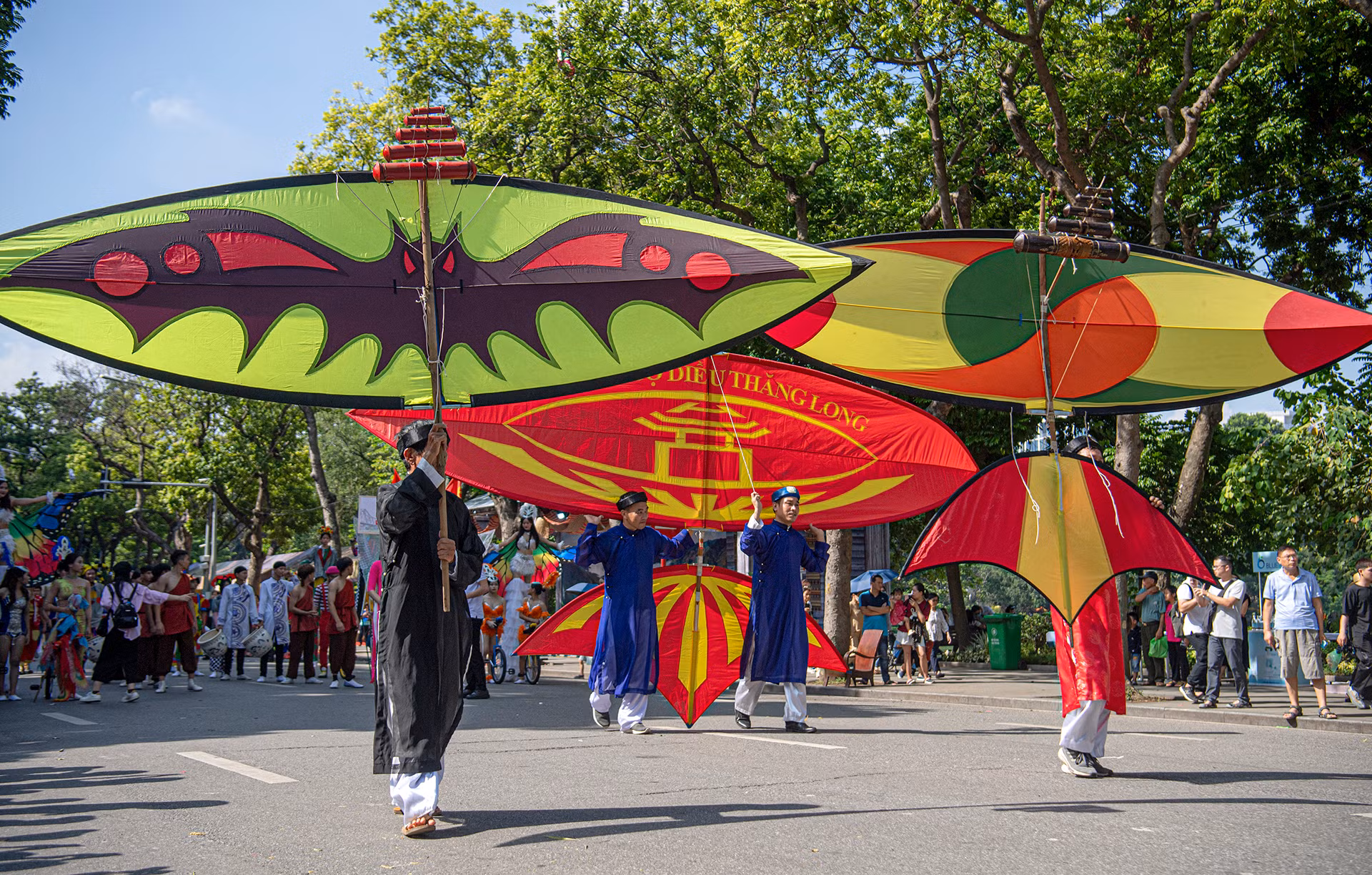 Phó Giám đốc Trung tâm Xúc tiến Đầu tư, Thương mại, Du lịch Hà Nội Nguyễn Thị Mai Anh cho biết: Carnaval Thu Hà Nội là điểm nhấn của Festival Thu Hà Nội. Chương trình được chuẩn bị công phu, kỹ lưỡng, nhận được sự đồng tình, ủng hộ của các quận, huyện, các đoàn thể, doanh nghiệp du lịch. Đây cũng là hoạt động nhằm quảng bá hình ảnh du lịch Hà Nội, thu hút ngày càng nhiều hơn du khách du lịch đến với Thủ đô.