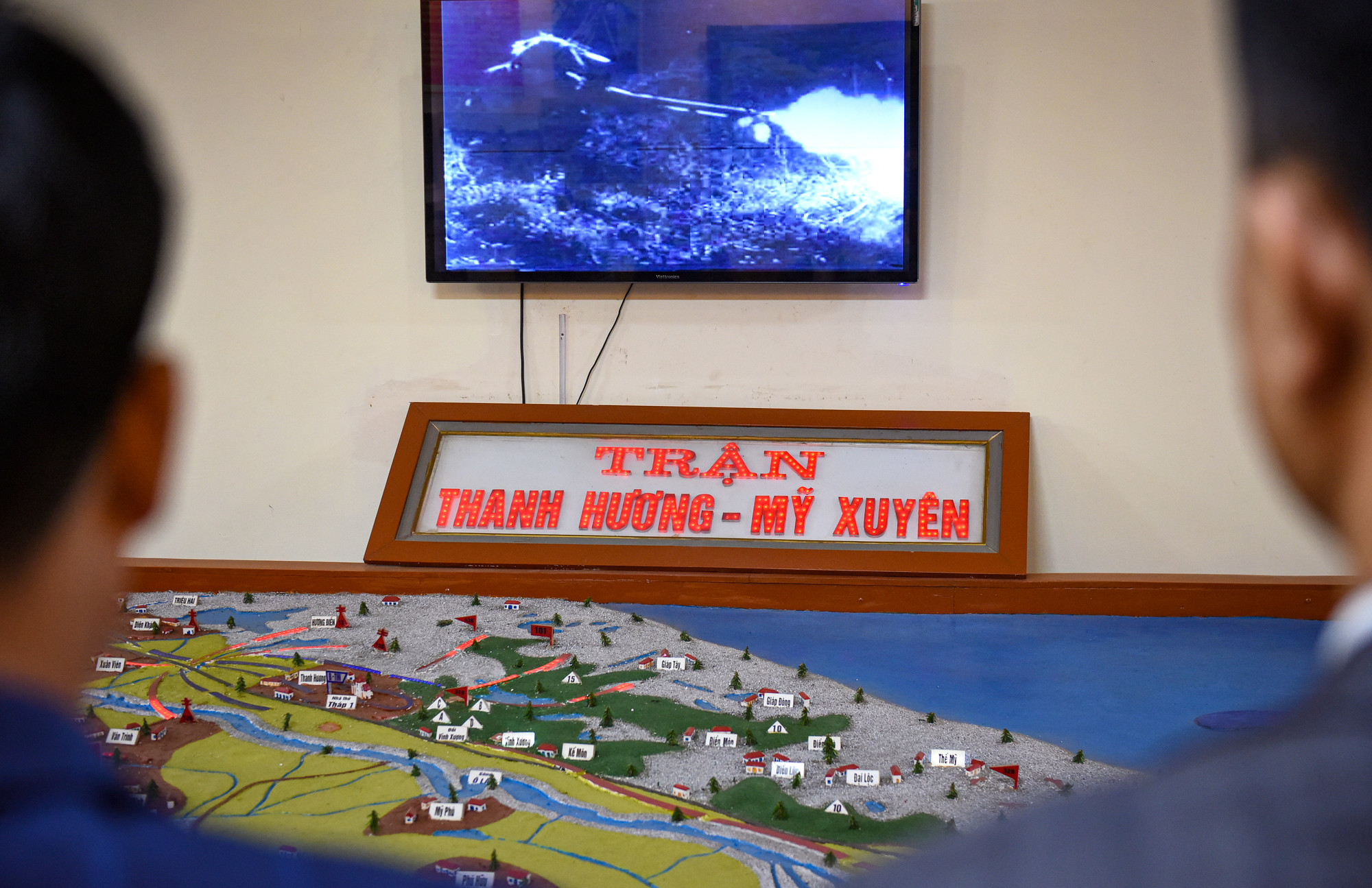 Trận Thanh Hương - Mỹ Xuyên là trận đánh nổi tiếng của Sư đoàn 325 thời chống Pháp ngày 11/3/1951 - nay trở thành ngày truyền thống của Sư đoàn 325. Trận Thanh Hương - Mỹ Xuyên là trận đánh nổi tiếng của Sư đoàn 325 thời chống Pháp ngày 11/3/1951 - nay trở thành ngày truyền thống của Sư đoàn 325.