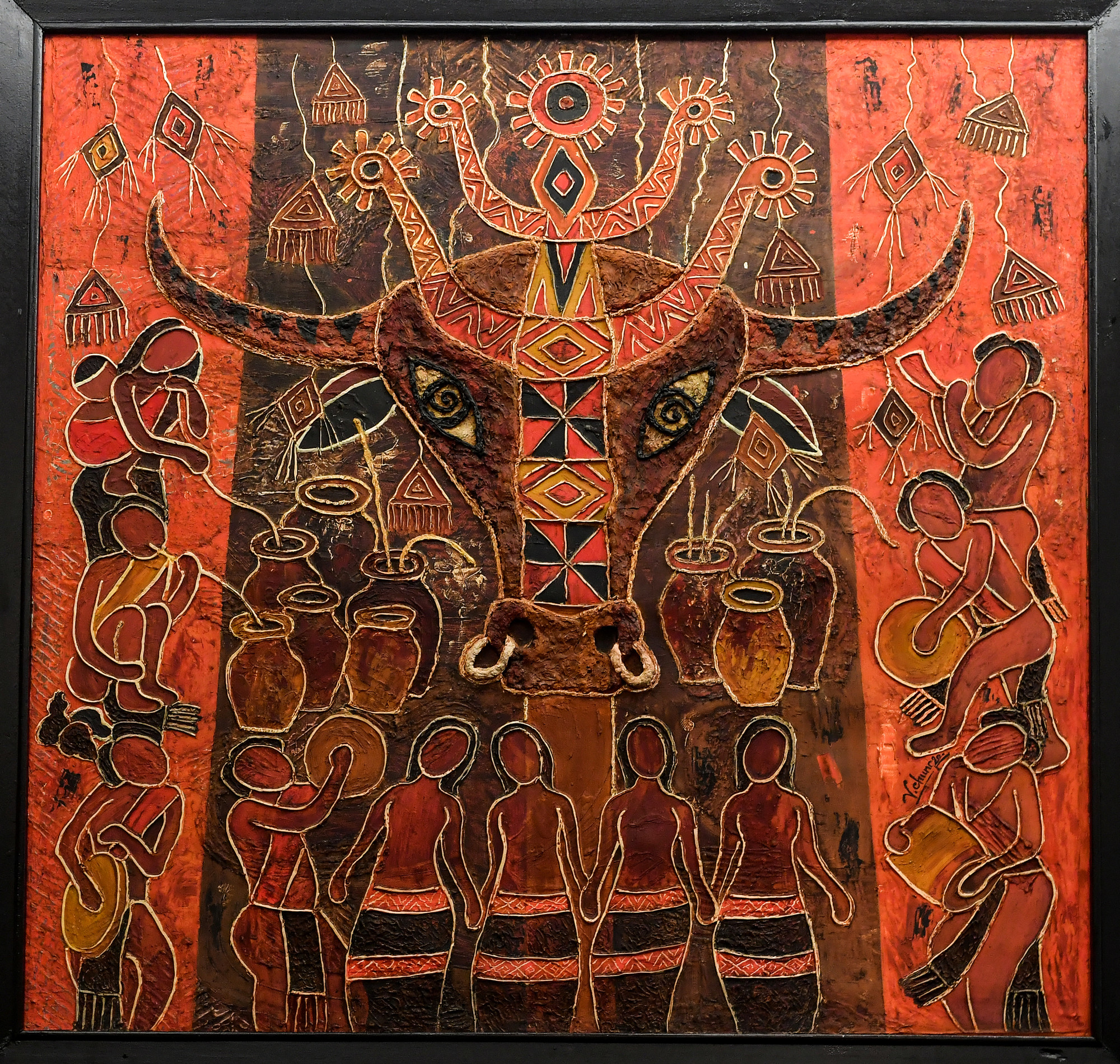 Tác phẩm "Hội làng" của tác giả Nguyễn Văn Chung, sử dụng chất liệu tổng hợp, là một trong số 70 tác phẩm lọt vào chung khảo.