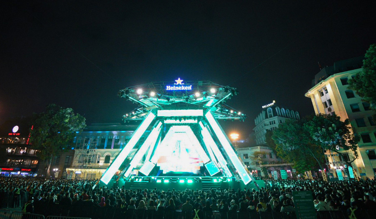 Quảng trường Cách mạng tháng Tám là một trong các địa điểm tổ chức lễ hội đếm ngược (Countdown) chào năm mới 2023. (Ảnh: THÀNH ĐẠT)