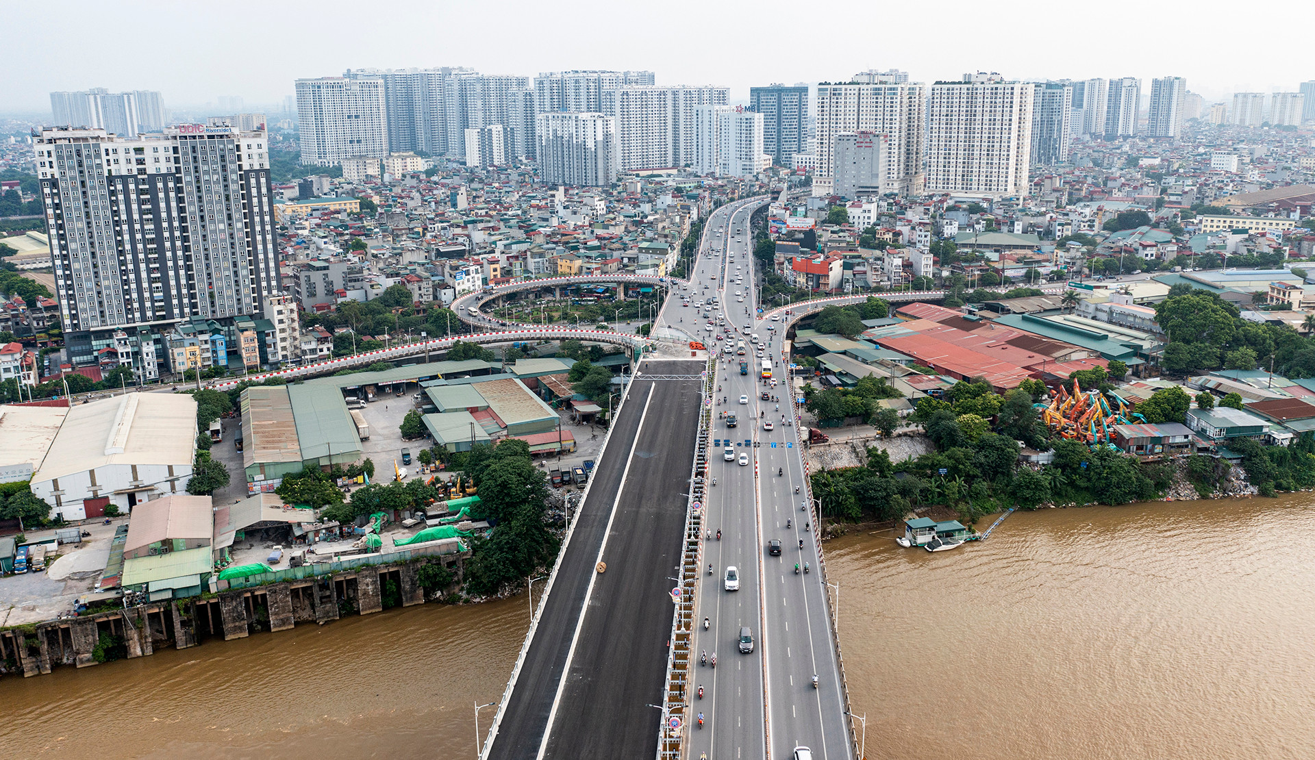 [Ảnh] Ngắm cầu Vĩnh Tuy 2 trước ngày thông xe ảnh 8