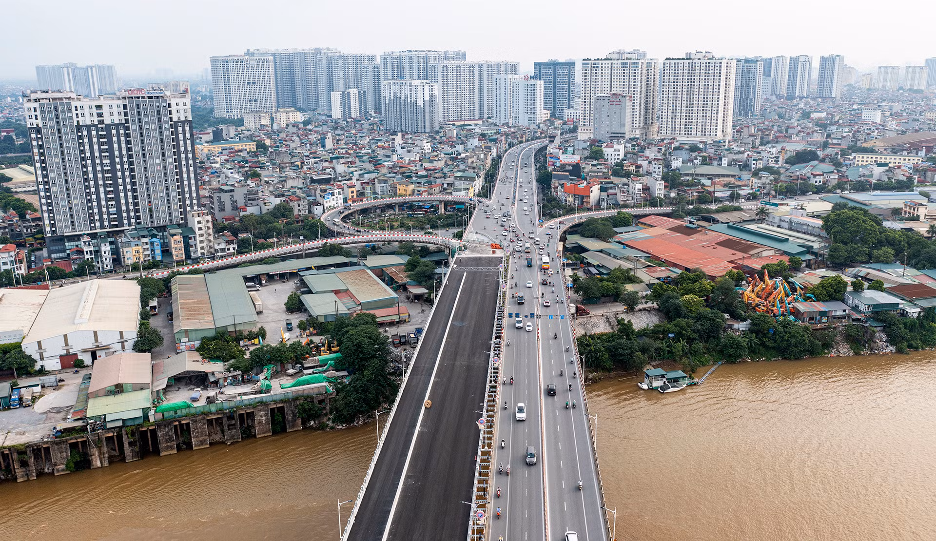 [Ảnh] Ngắm cầu Vĩnh Tuy 2 trước ngày thông xe ảnh 8