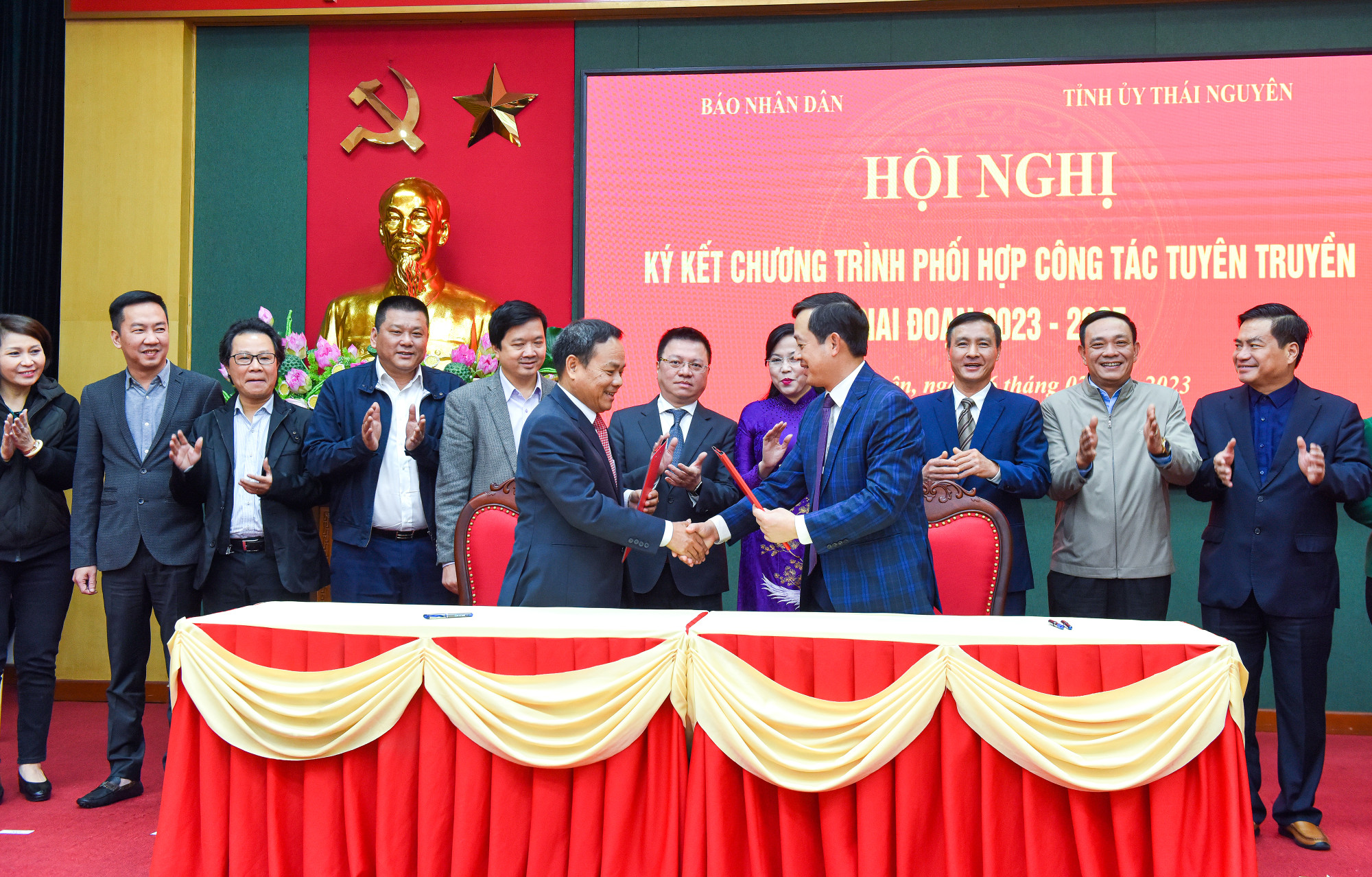 [Ảnh] Chương trình hợp tác tuyên truyền giai đoạn 2023-2025 giữa Báo Nhân Dân và Tỉnh ủy Thái Nguyên