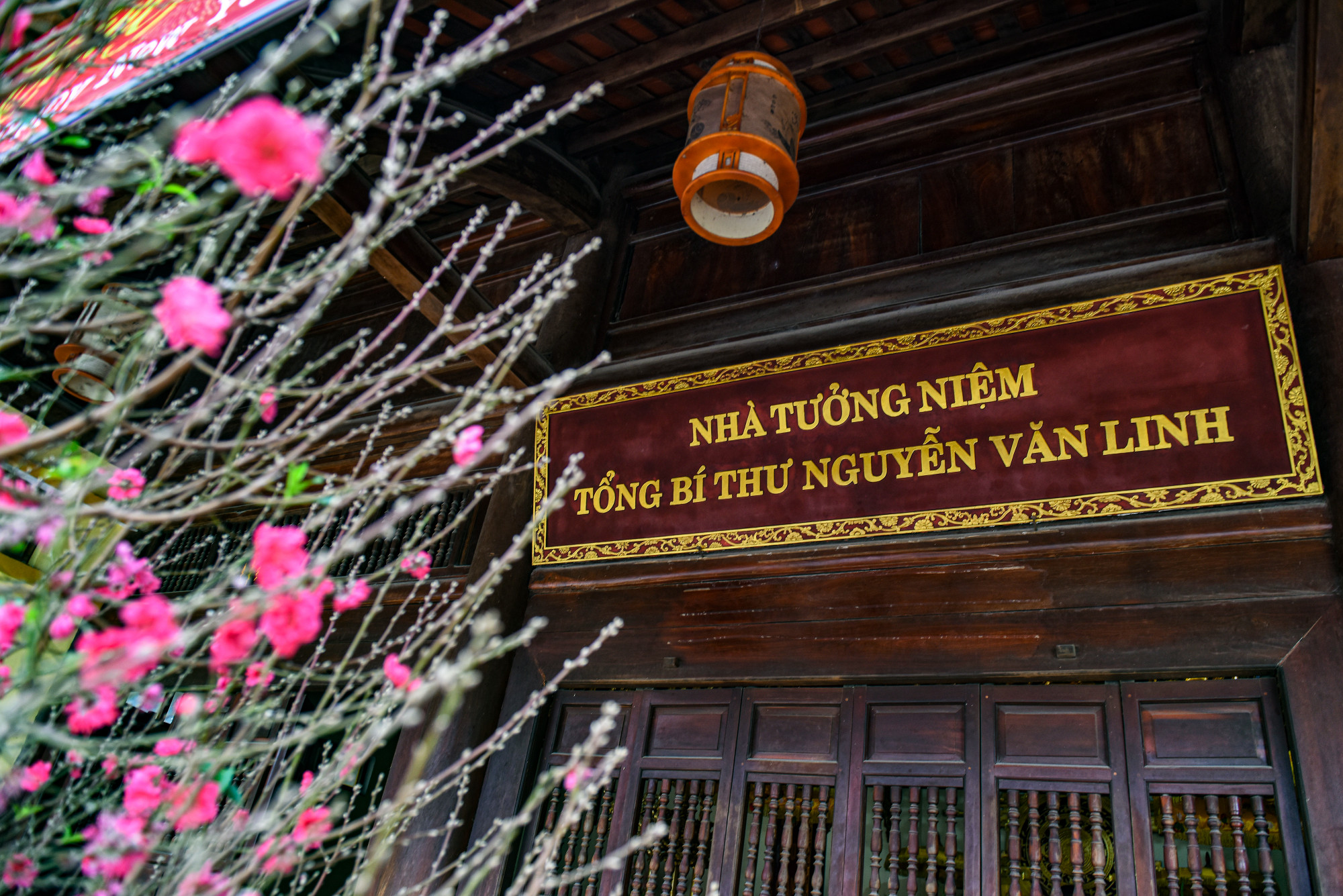 Khu lưu niệm Tổng Bí thư Nguyễn Văn Linh được xây dựng trên mảnh đất quê hương đã đáp ứng lòng mong đợi của người dân cả nước nói chung, người dân Hưng Yên nói riêng. 15 năm qua kể từ khi hoàn thành, Khu lưu niệm đã trở thành địa chỉ quen thuộc đón nhân dân và các vị nguyên thủ quốc gia về dâng hương, thăm viếng, tưởng nhớ và bày tỏ lòng mến phục, kính trọng, tri ân một người con ưu tú của dân tộc và quê hương Hưng Yên. Khu lưu niệm Tổng Bí thư Nguyễn Văn Linh được xây dựng trên mảnh đất quê hương đã đáp ứng lòng mong đợi của người dân cả nước nói chung, người dân Hưng Yên nói riêng. 15 năm qua kể từ khi hoàn thành, Khu lưu niệm đã trở thành địa chỉ quen thuộc đón nhân dân và các vị nguyên thủ quốc gia về dâng hương, thăm viếng, tưởng nhớ và bày tỏ lòng mến phục, kính trọng, tri ân một người con ưu tú của dân tộc và quê hương Hưng Yên.