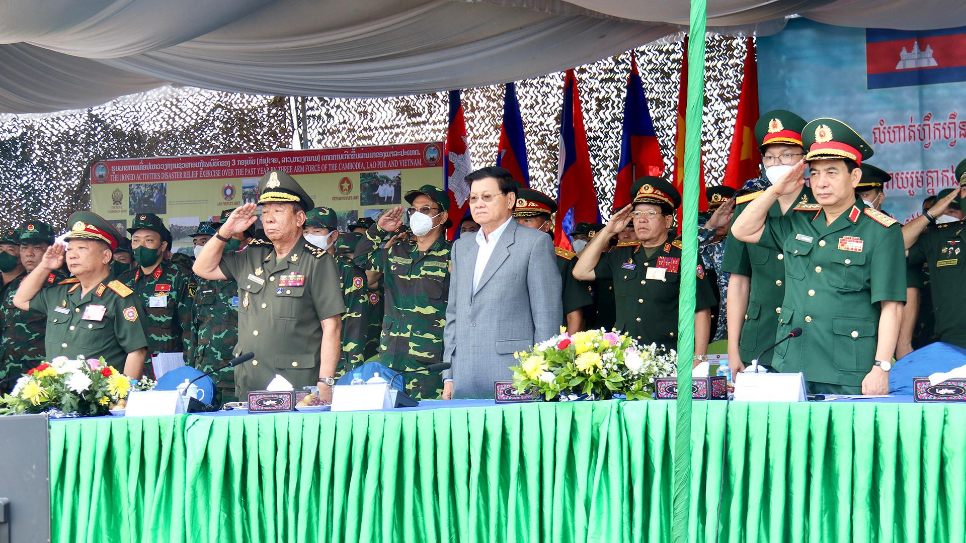 Dự và chủ trì buổi diễn tập có Đại tướng Phan Văn Giang, Ủy viên Bộ Chính trị, Phó Bí thư Quân ủy Trung ương, Bộ trưởng Quốc phòng Việt Nam; Đại tướng Chansamone Chanyalath, Ủy viên Bộ Chính trị Đảng Nhân dân Cách mạng Lào, Phó Thủ tướng Chính phủ, Bộ trưởng Quốc phòng Lào; Đại tướng Tea Banh, Phó Thủ tướng, Bộ trưởng Quốc phòng Campuchia.