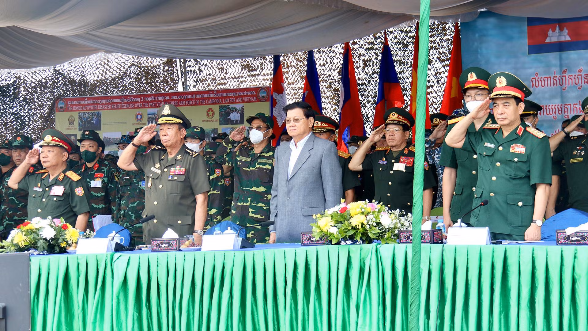 Dự và chủ trì buổi diễn tập có Đại tướng Phan Văn Giang, Ủy viên Bộ Chính trị, Phó Bí thư Quân ủy Trung ương, Bộ trưởng Quốc phòng Việt Nam; Đại tướng Chansamone Chanyalath, Ủy viên Bộ Chính trị Đảng Nhân dân Cách mạng Lào, Phó Thủ tướng Chính phủ, Bộ trưởng Quốc phòng Lào; Đại tướng Tea Banh, Phó Thủ tướng, Bộ trưởng Quốc phòng Campuchia.