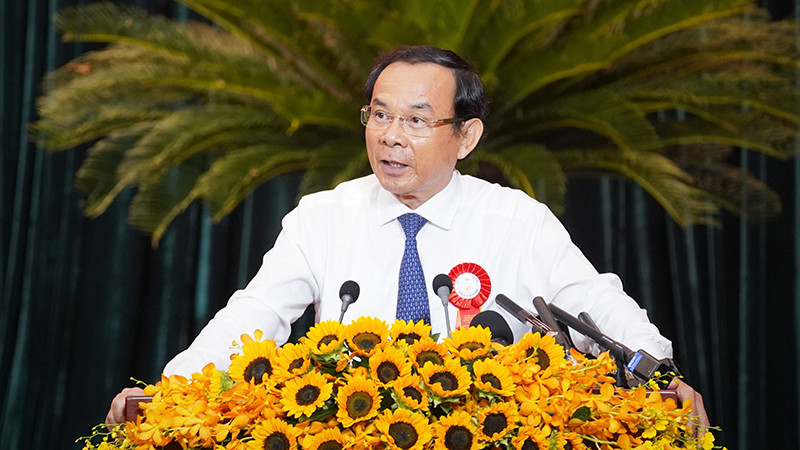 Ủy viên Bộ Chính trị, Bí thư Thành ủy Thành phố Hồ Chí Minh Nguyễn Văn Nên phát biểu.