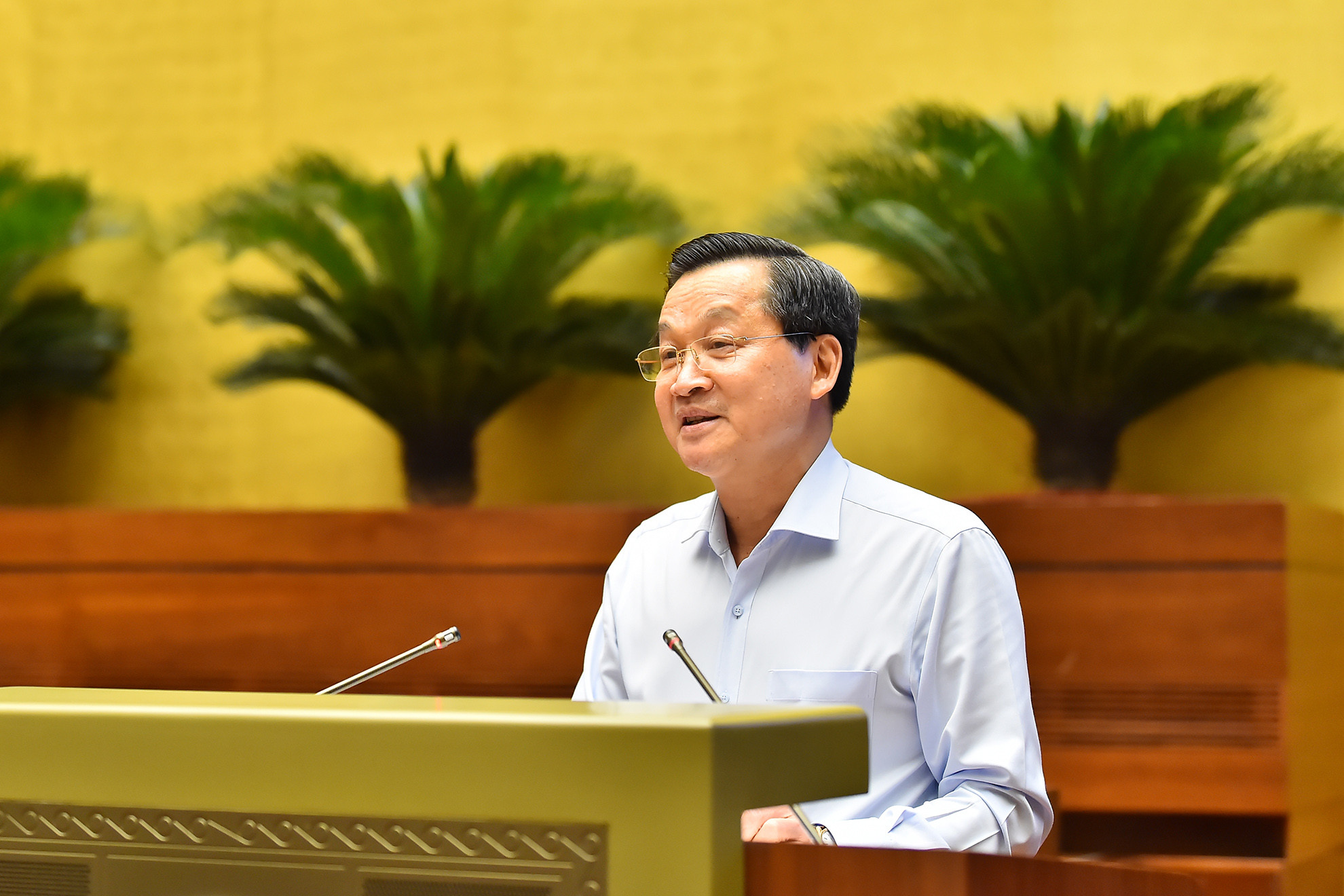 Phó Thủ tướng Chính phủ Lê Minh Khái phát biểu giải trình, làm rõ một số vấn đề đại biểu Quốc hội nêu.