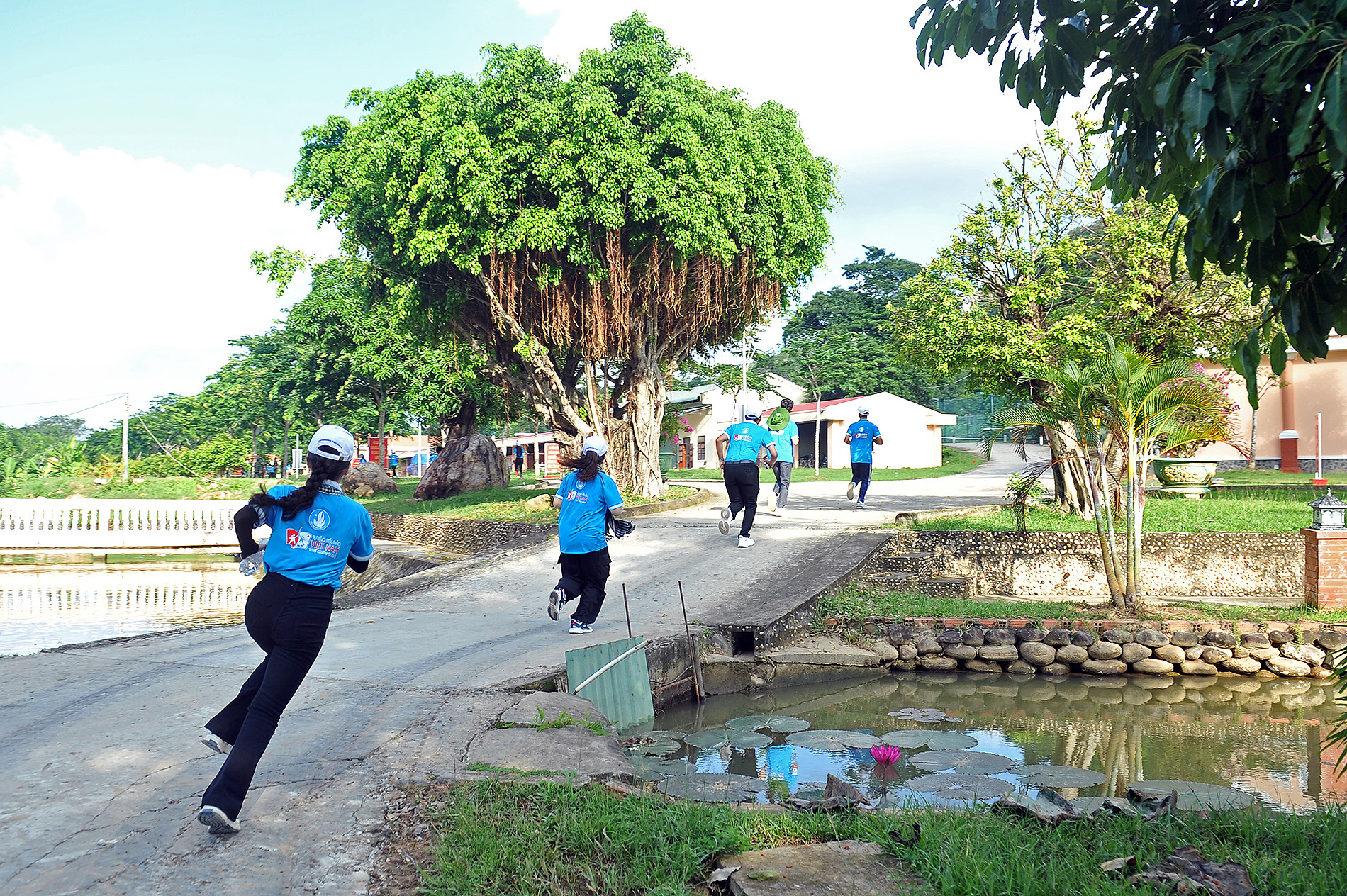 Chính vì lẽ đó, tất cả các đại biểu đều thi đấu với tinh thần tích cực, sôi nổi.