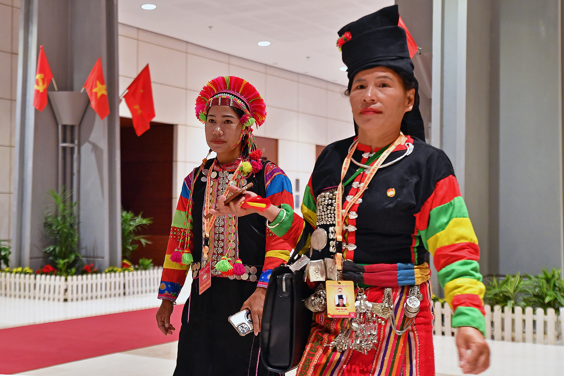 Đại hội đại biểu Mặt trận cấp huyện ở các địa phương hiệp thương cử ra được gần 40 nghìn Ủy viên Ủy ban Mặt trận cấp huyện, với hơn 8.300 vị là người dân tộc thiểu số.