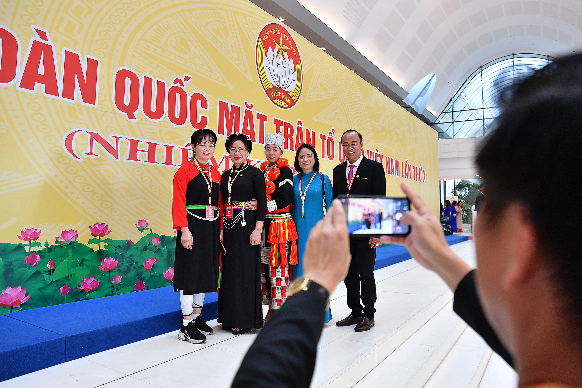 Đối với Đại hội cấp xã, số Ủy viên Ủy ban Mặt trận là người dân tộc thiểu số lên tới hơn 84 nghìn vị, chiếm tỷ lệ hơn 23% tổng số Ủy viên Ủy ban.