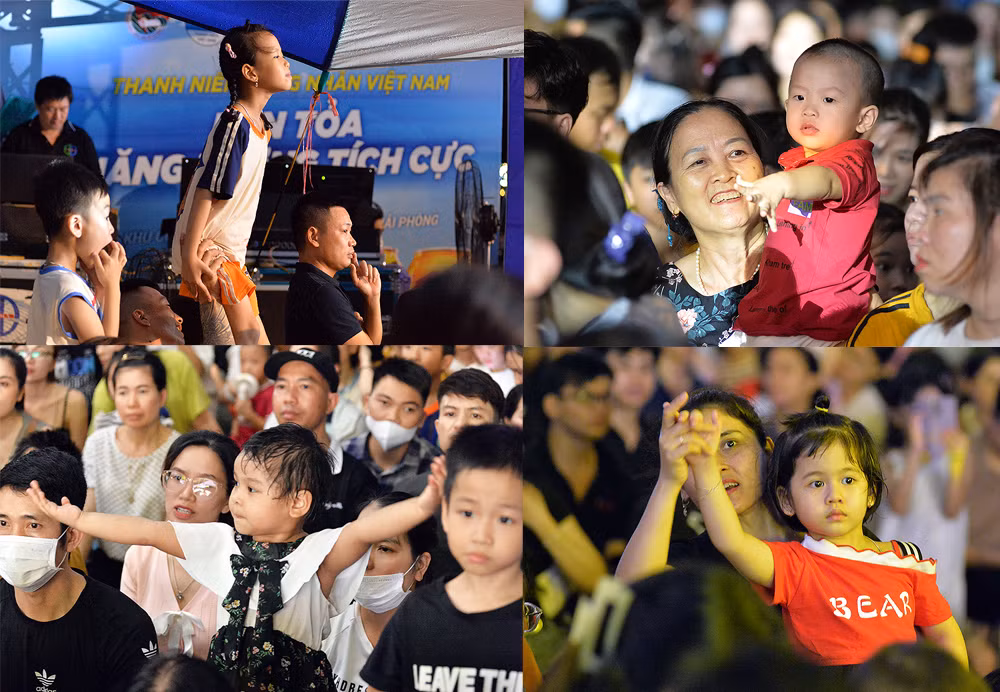 Nhiều người dân địa phương và thanh niên công nhân đưa các thành viên "nhí" của gia đình đến tham gia Đêm nhạc hội.