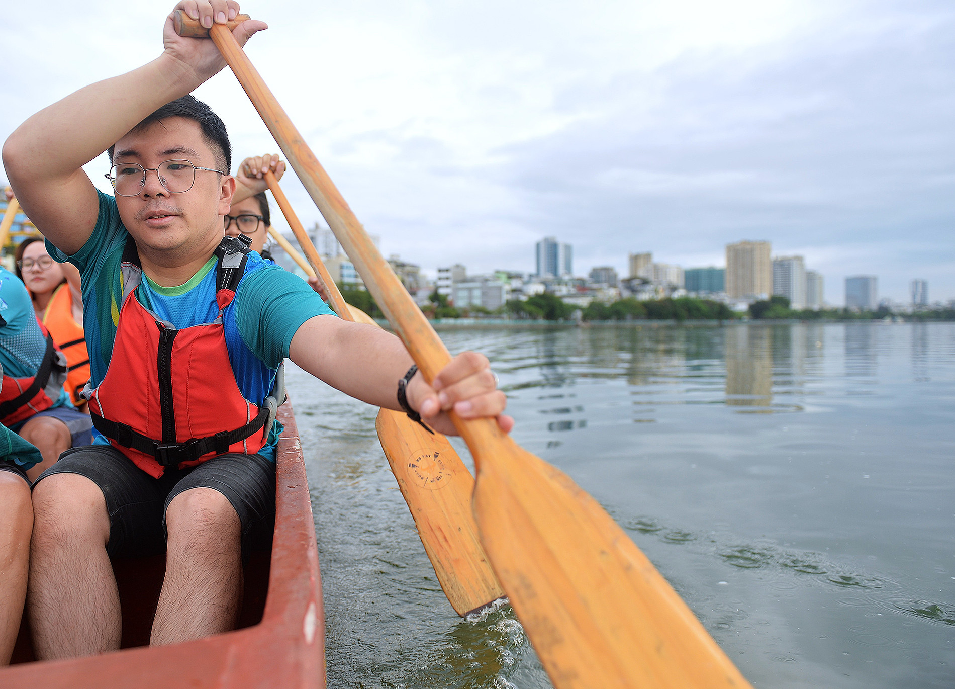 Thành phần của các tay chèo rất đa dạng, từ sinh viên, công chức Nhà nước cho đến lao động tự do hay doanh nhân trẻ.