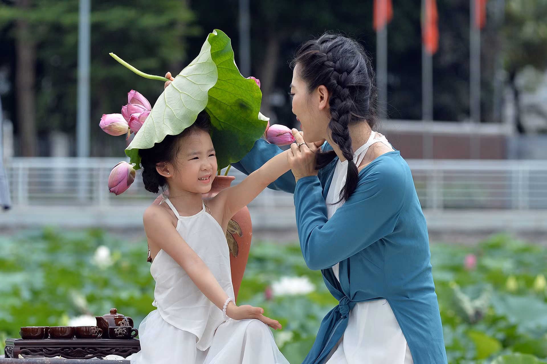 Những khoảng khắc đặc biệt này sẽ trở thành ký ức khó quên của bé Hà Linh và mẹ.