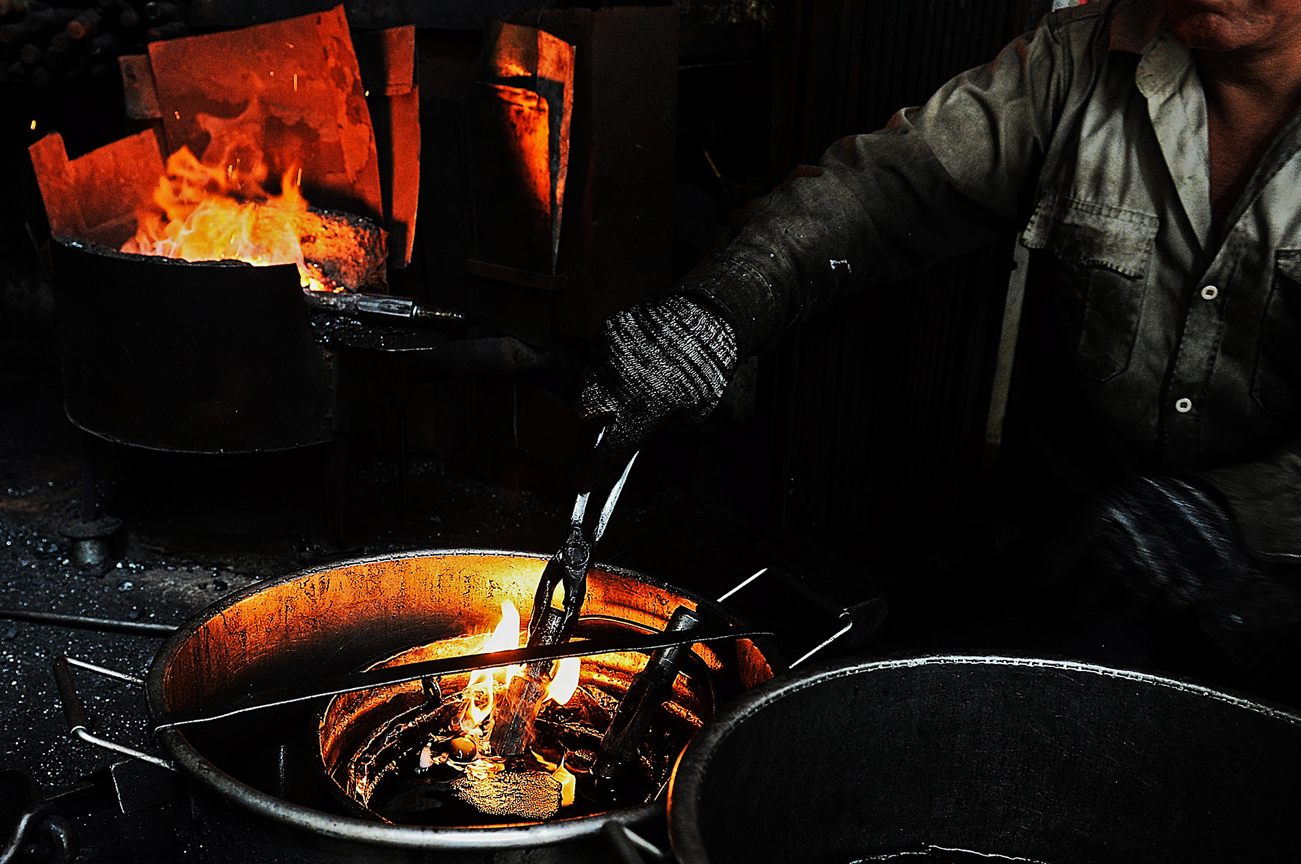 Sau công đoạn rèn, sản phẩm sẽ được làm nguội qua 3 bước.